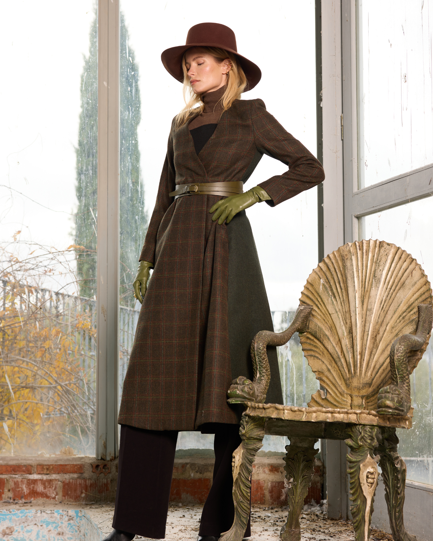 ABRIGO ROMERO CUADROS The IQ Collection