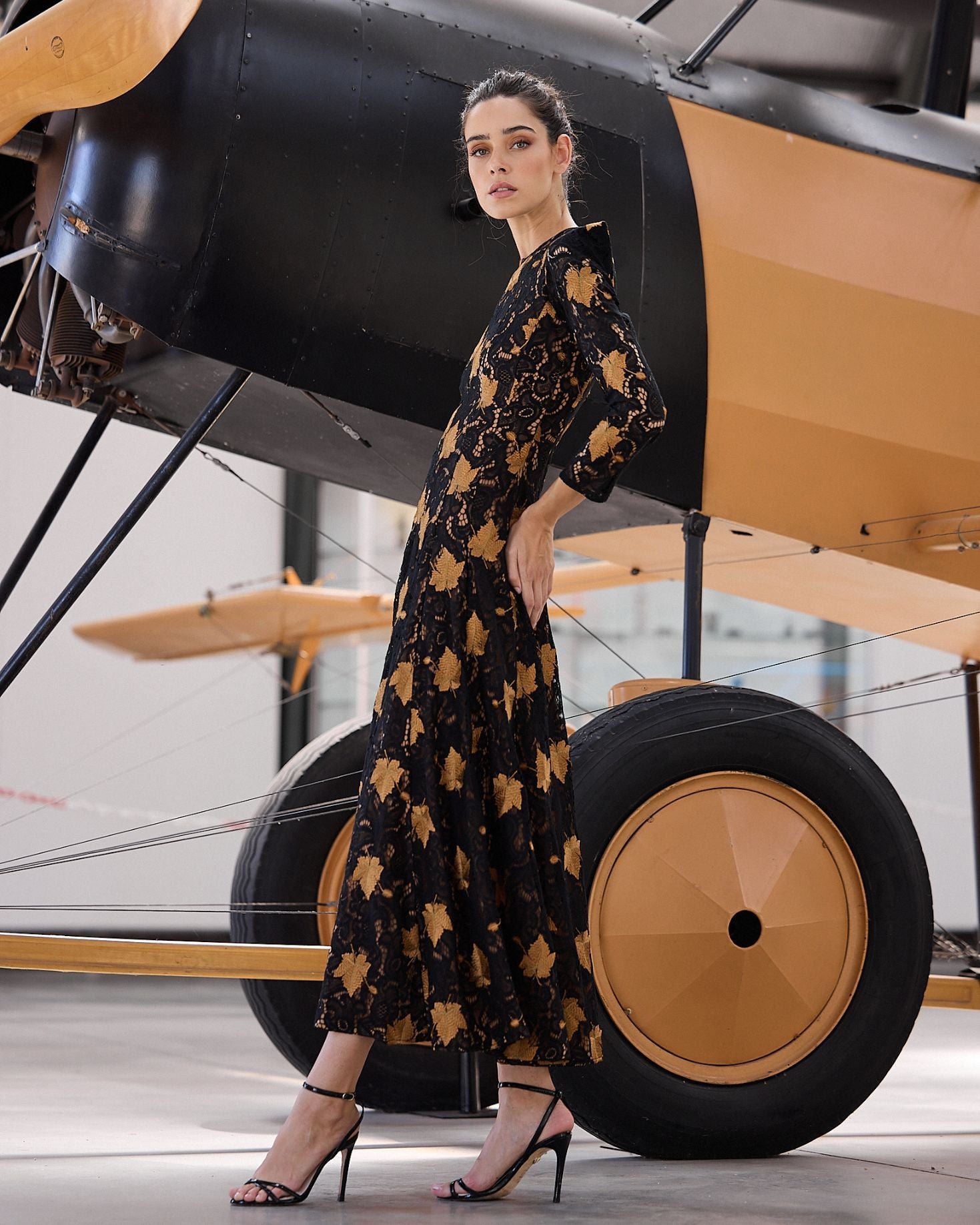 VESTIDO ROSE HOJAS The IQ Collection