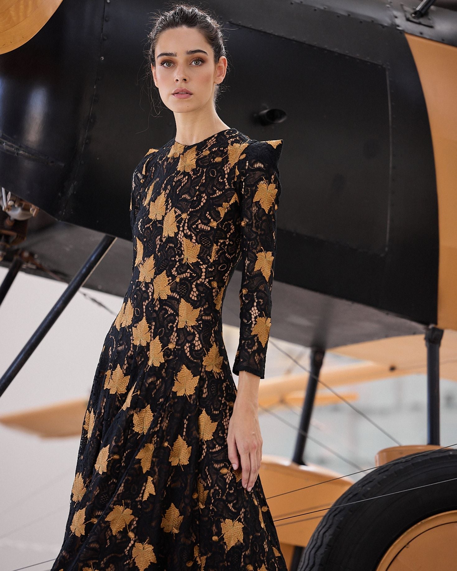 VESTIDO ROSE HOJAS The IQ Collection