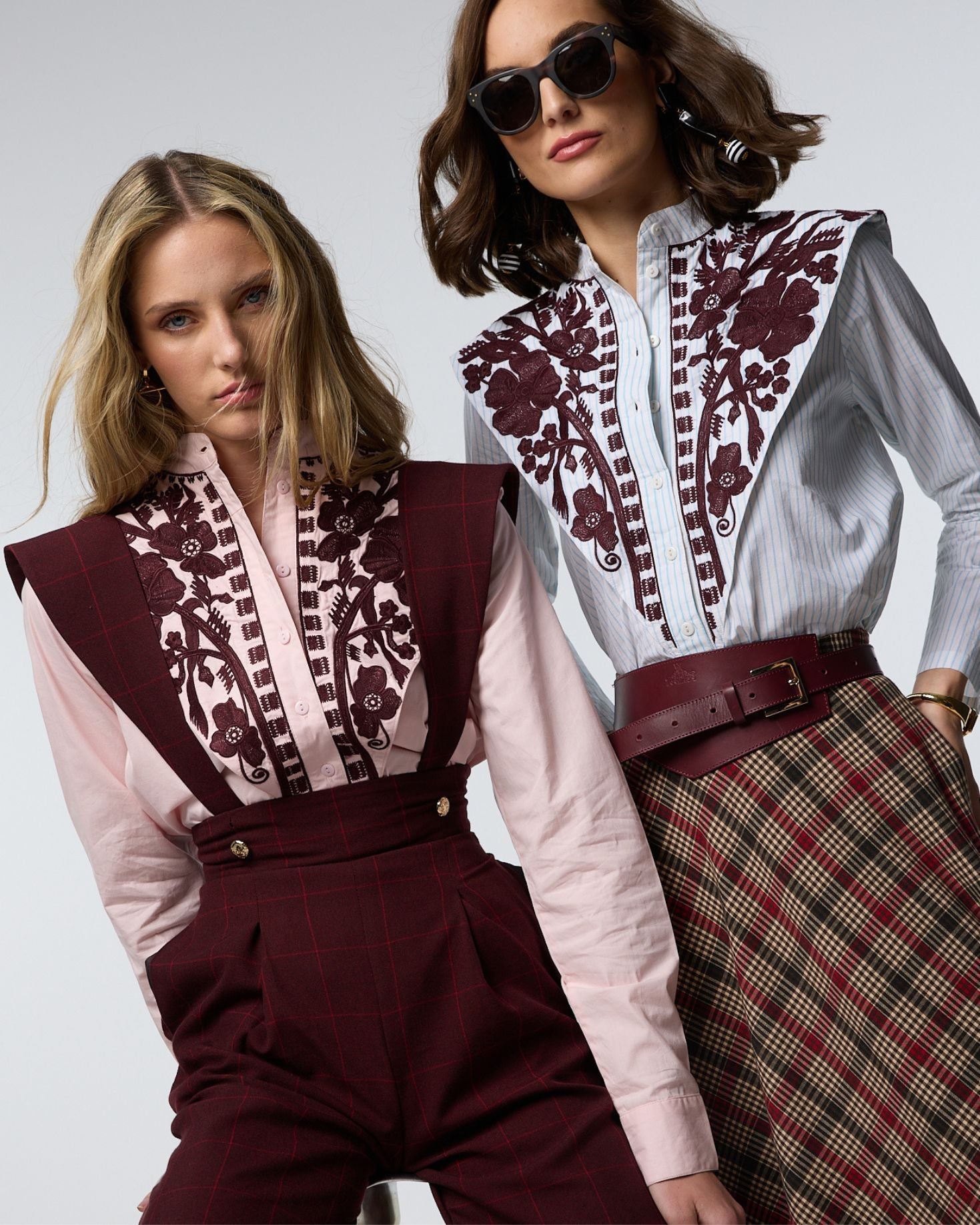 CAMISA MANI BORDADA AZUL The IQ Collection