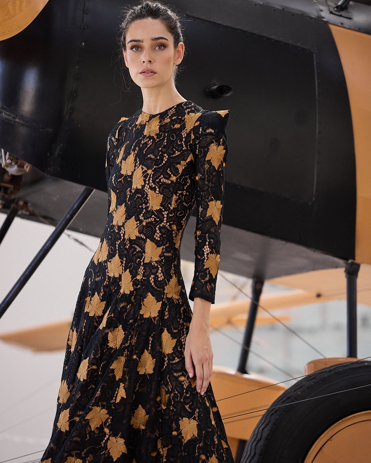 VESTIDO ROSE HOJAS The IQ Collection