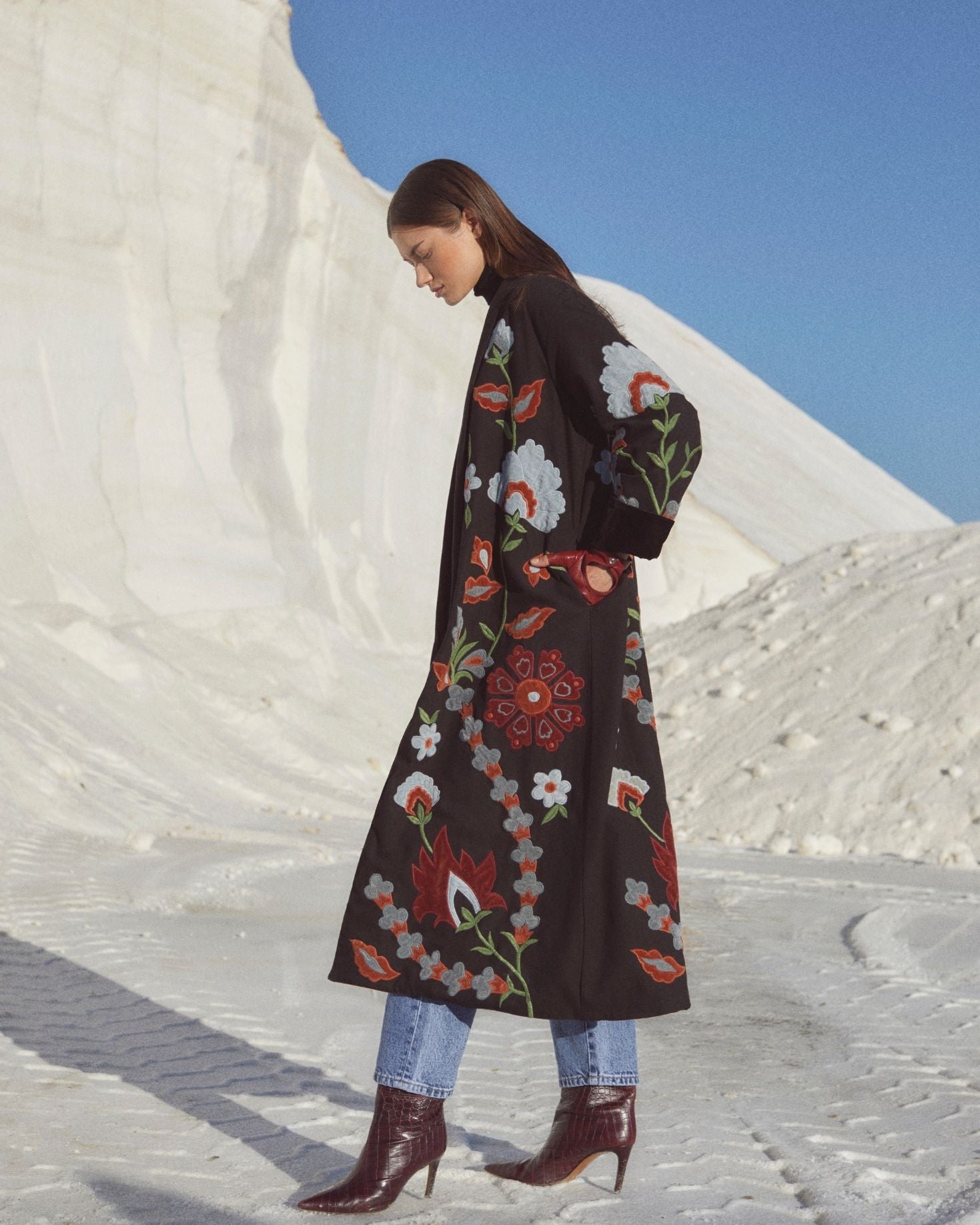 ABRIGO ELOISA The IQ Collection