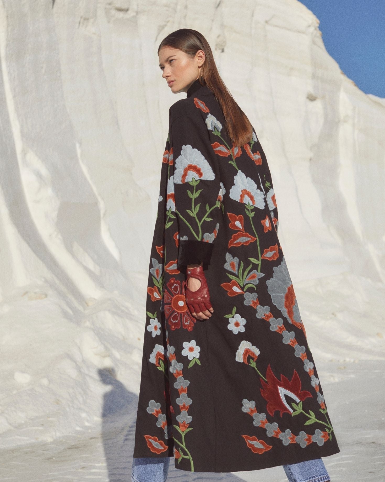 ABRIGO ELOISA The IQ Collection