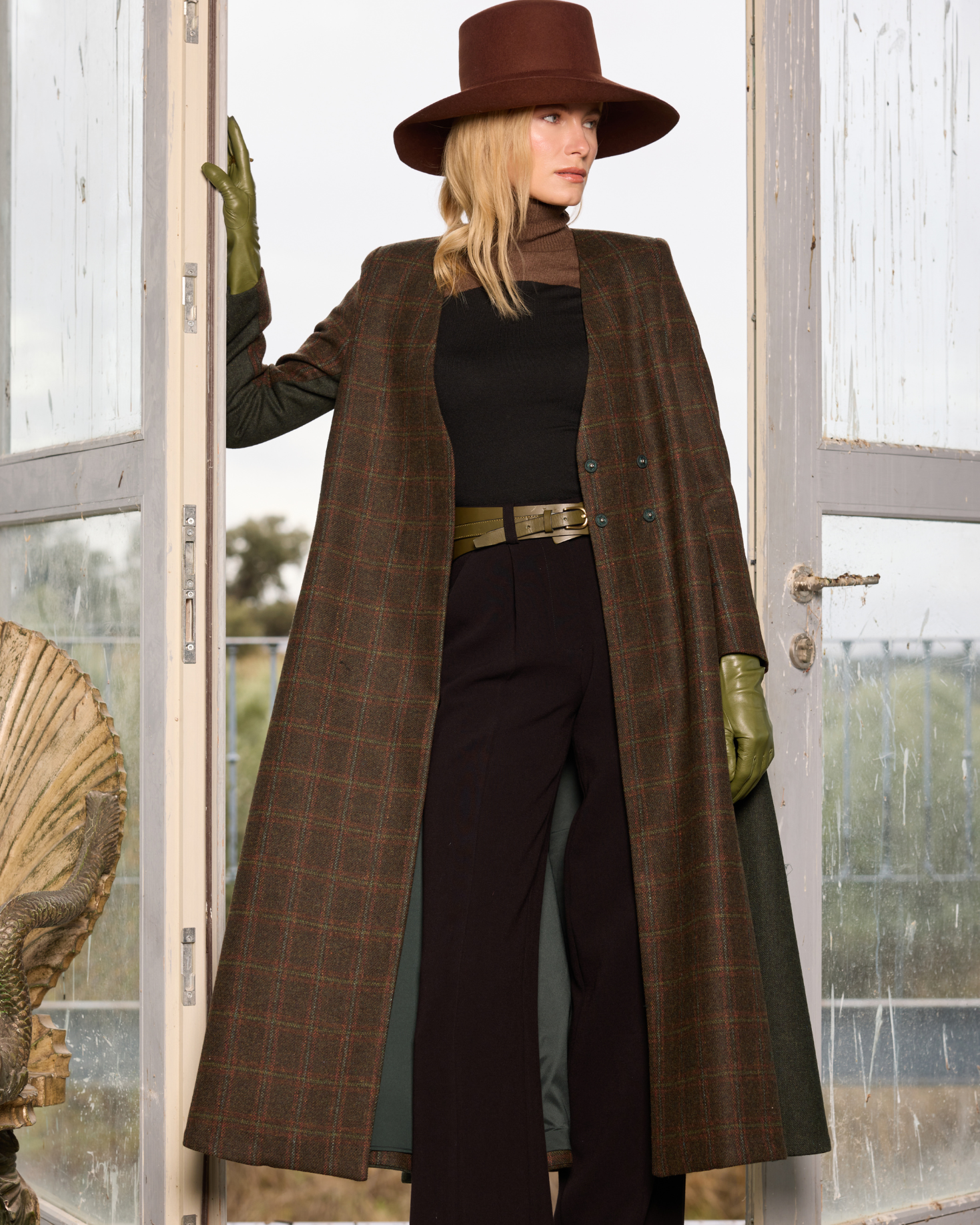 ABRIGO ROMERO CUADROS The IQ Collection