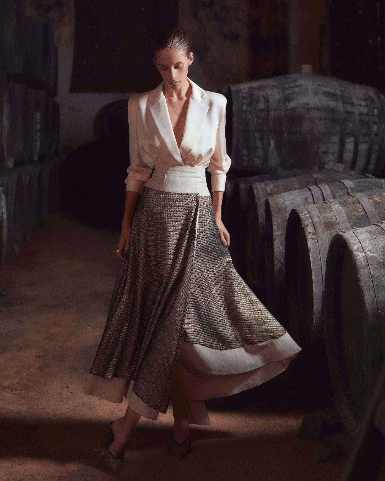 FALDA CLIO BEIGE The IQ Collection