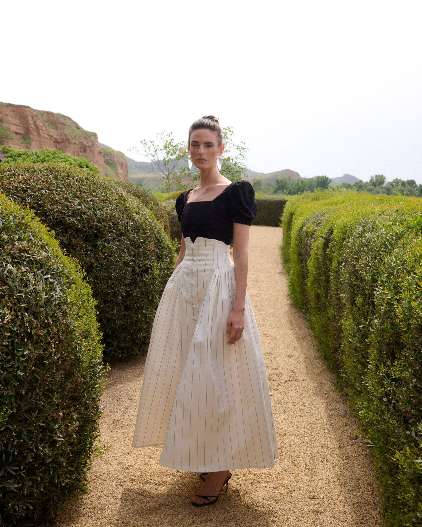 FALDA ERATO CRUDO The IQ Collection