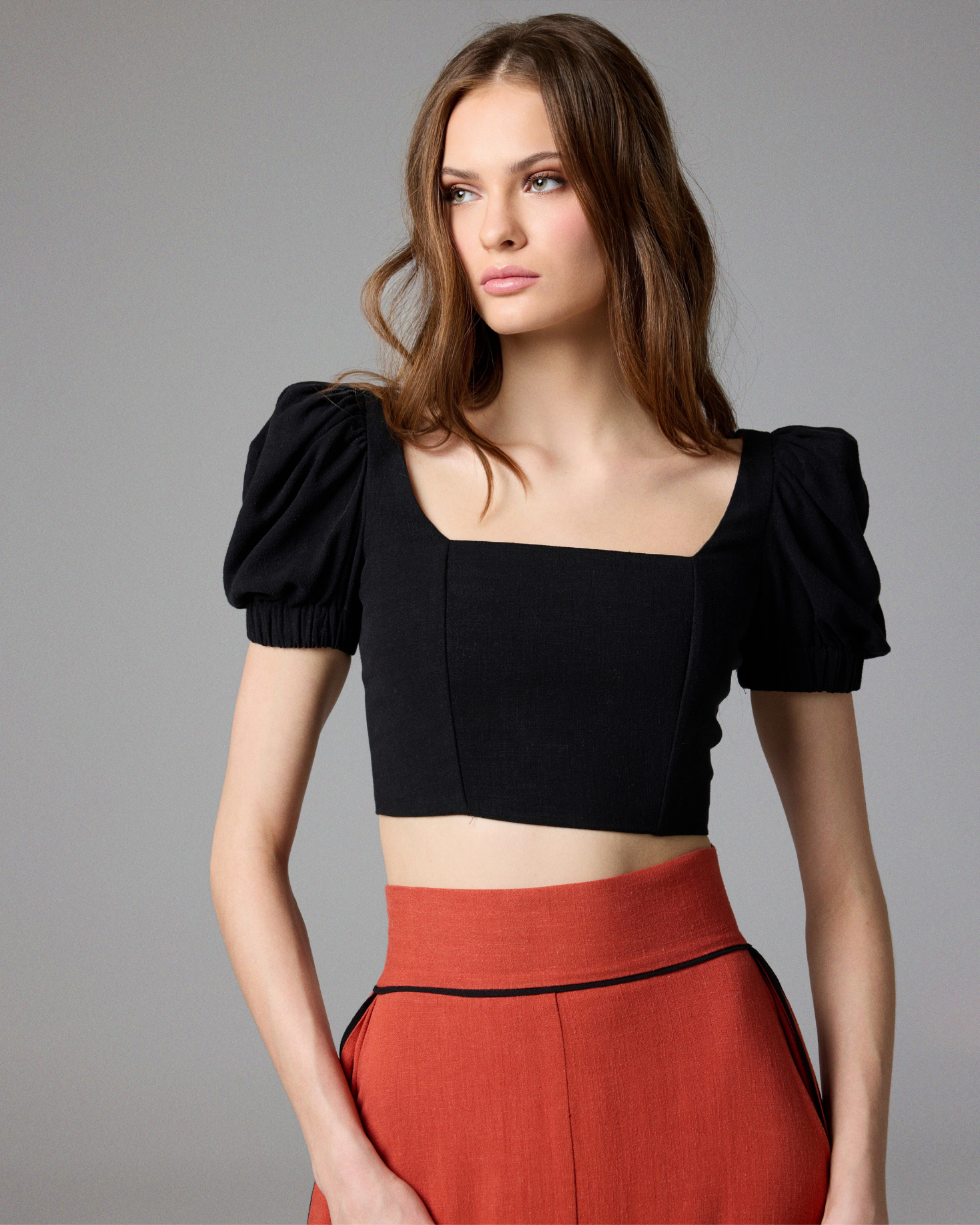 TOP NOELIA NEGRO The IQ Collection