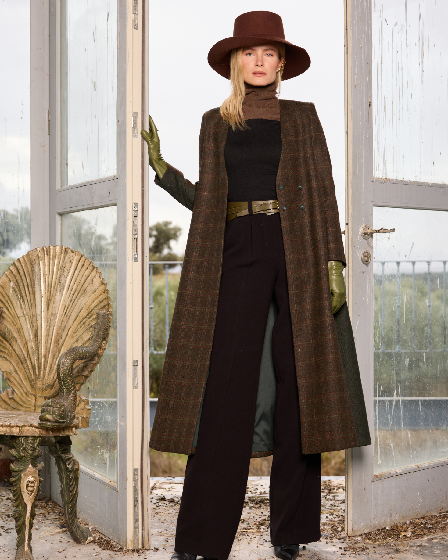 ABRIGO ROMERO CUADROS The IQ Collection