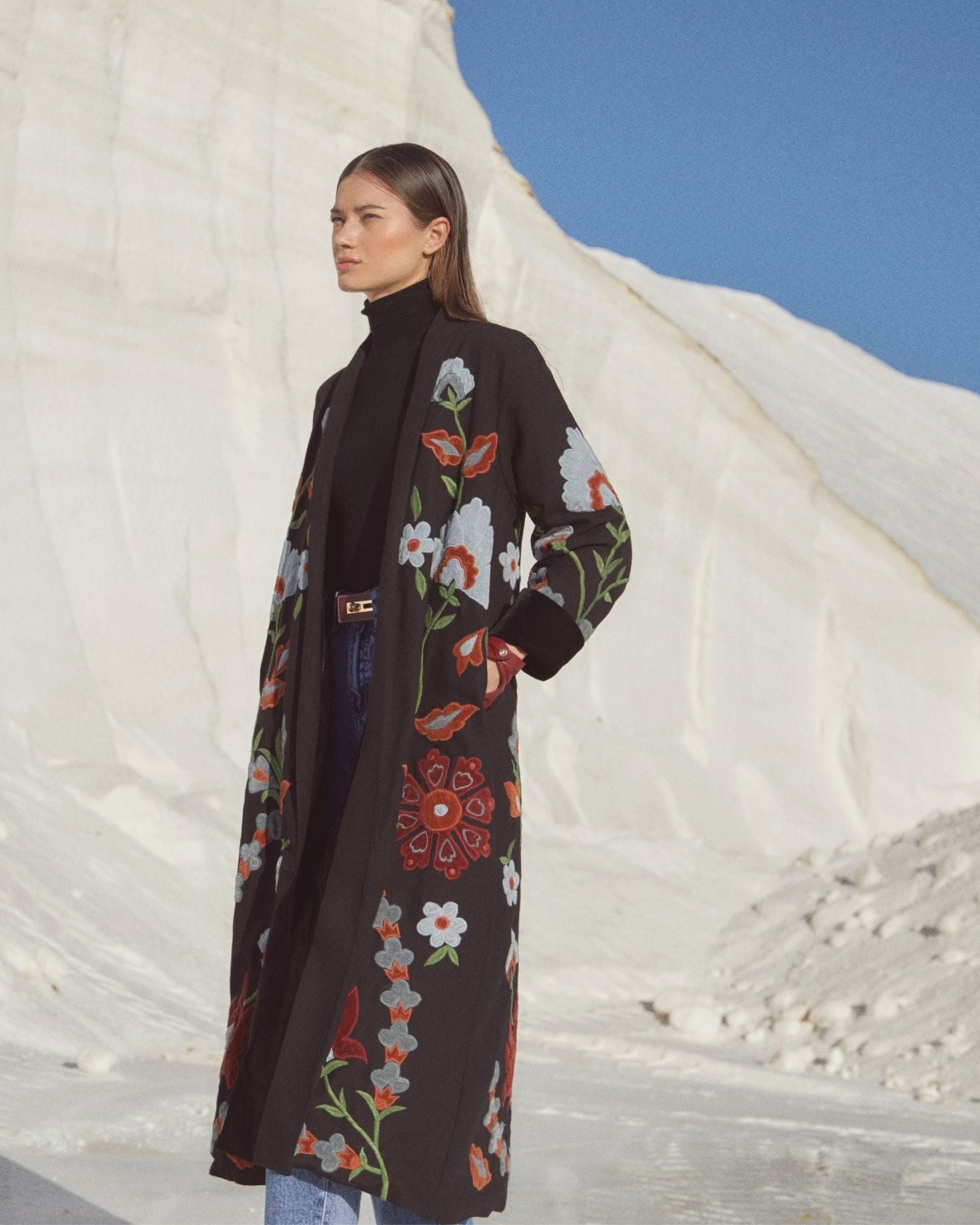 ABRIGO ELOISA The IQ Collection