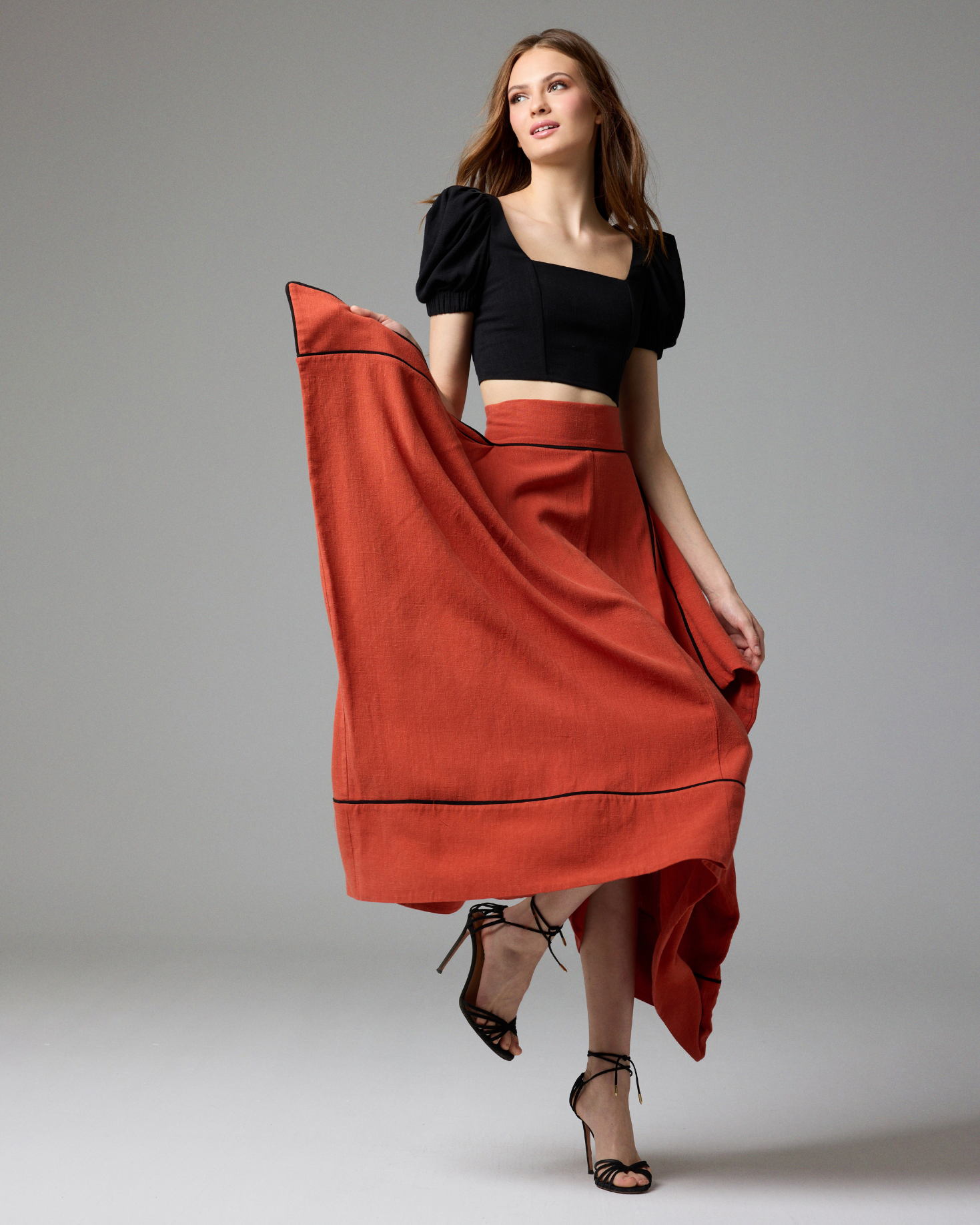 TOP NOELIA NEGRO The IQ Collection