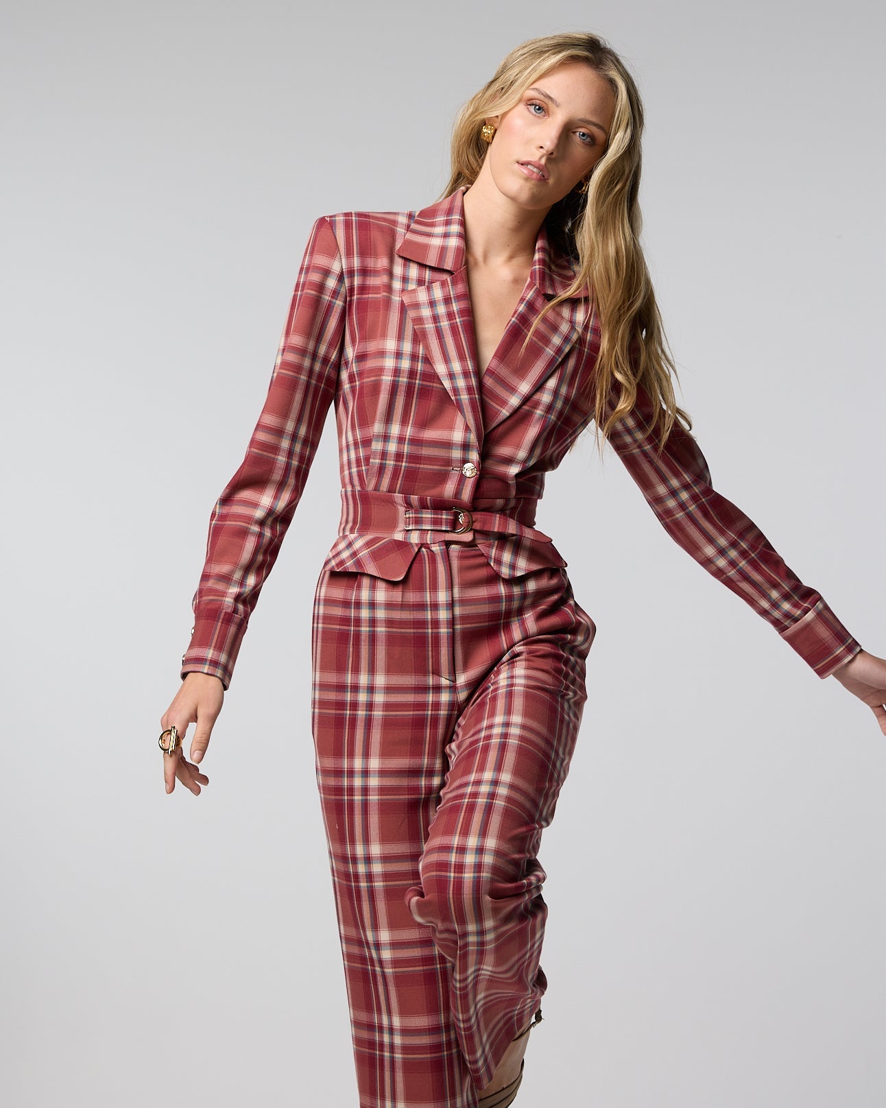 MONO ELIJAH CUADROS The IQ Collection