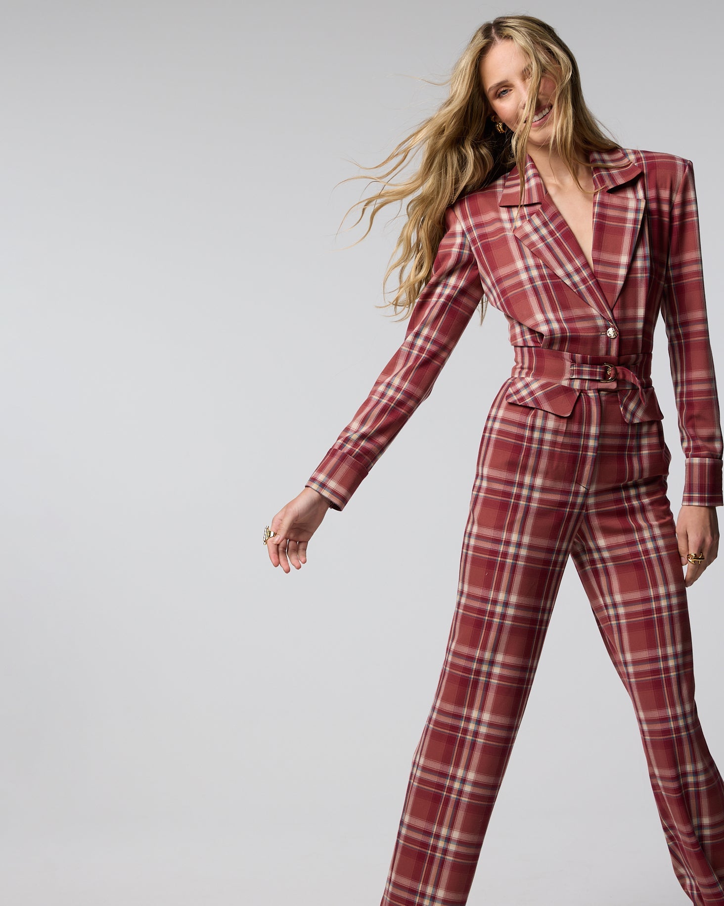 MONO ELIJAH CUADROS The IQ Collection