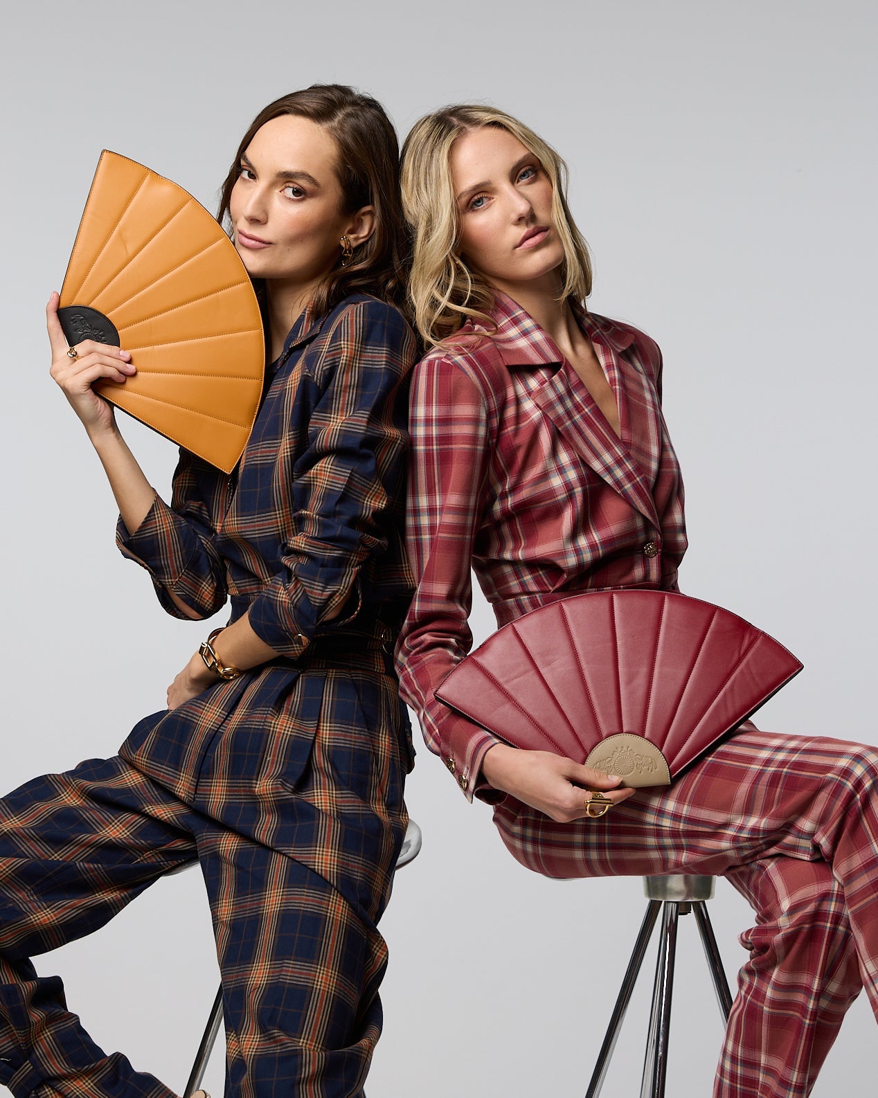 MONO ELIJAH CUADROS The IQ Collection