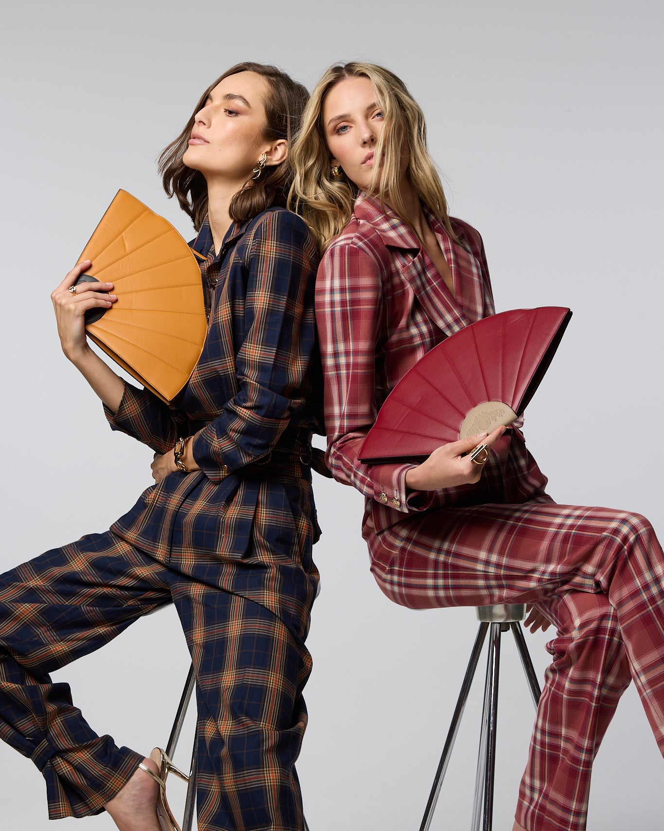 MONO ELIJAH CUADROS The IQ Collection