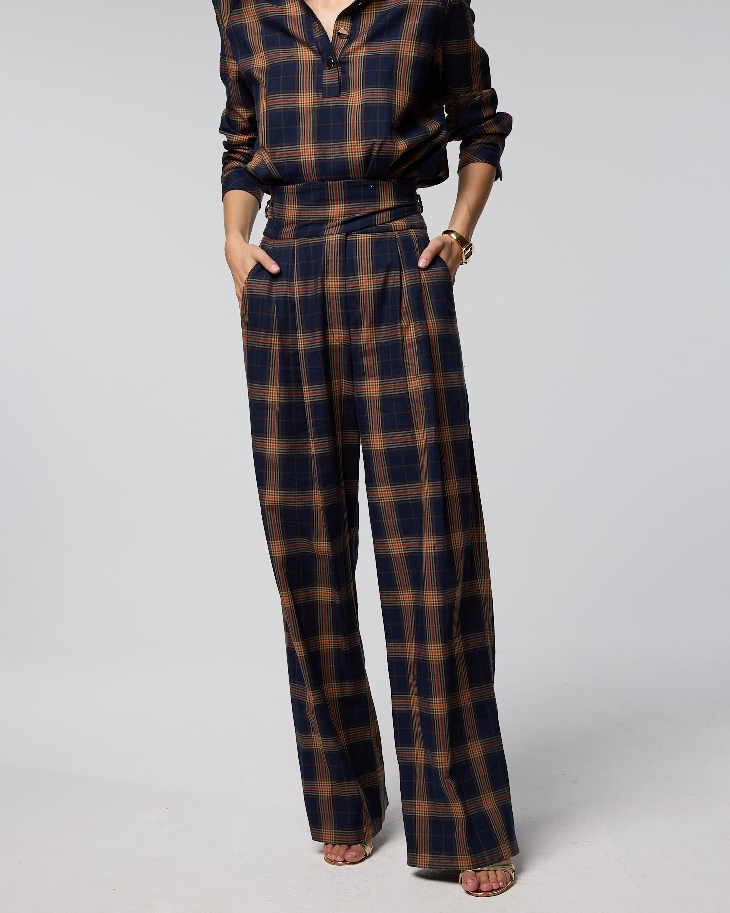 PANTALÓN ERIN CUADROS The IQ Collection