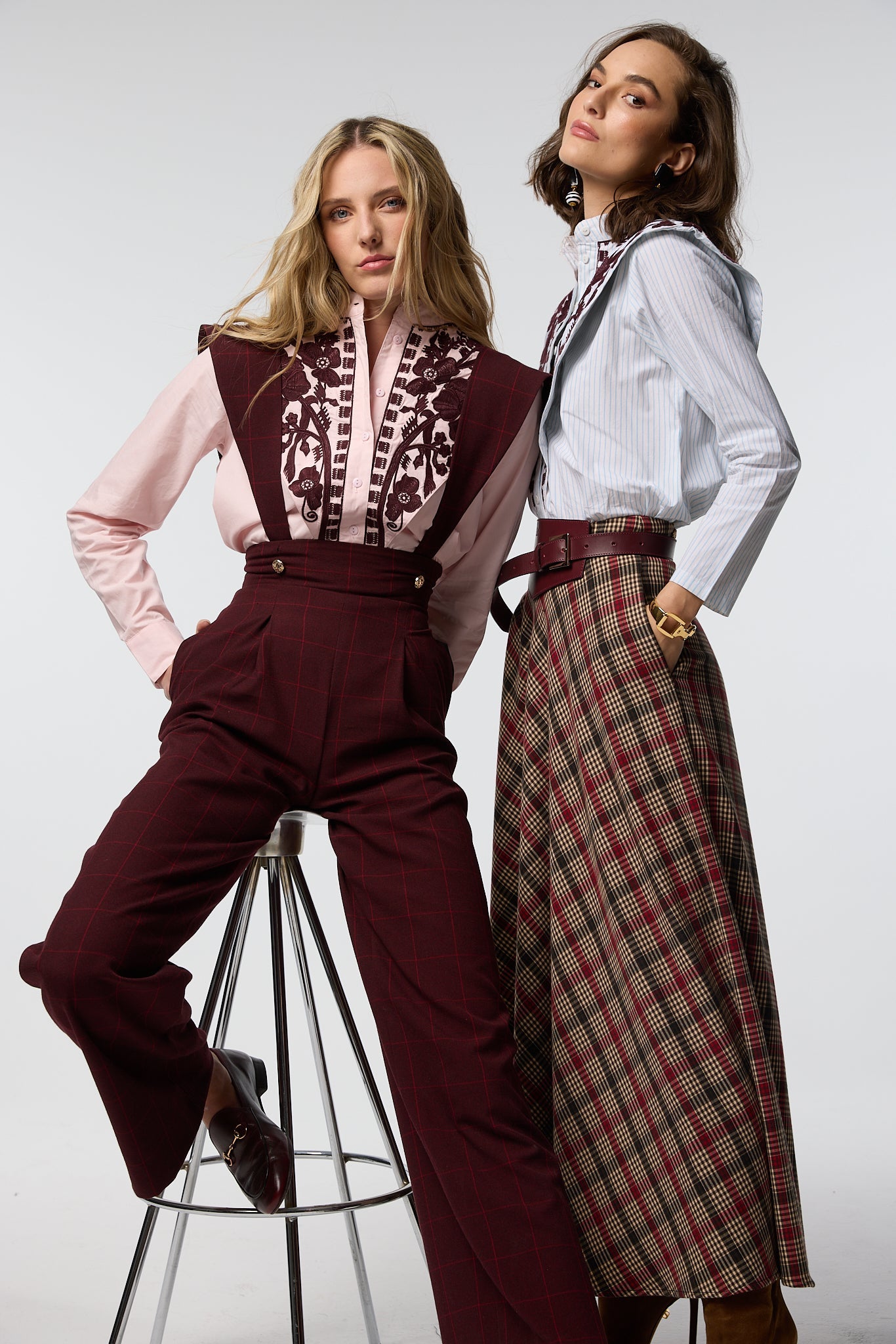 MONO ARIA CUADROS GRANATE The IQ Collection