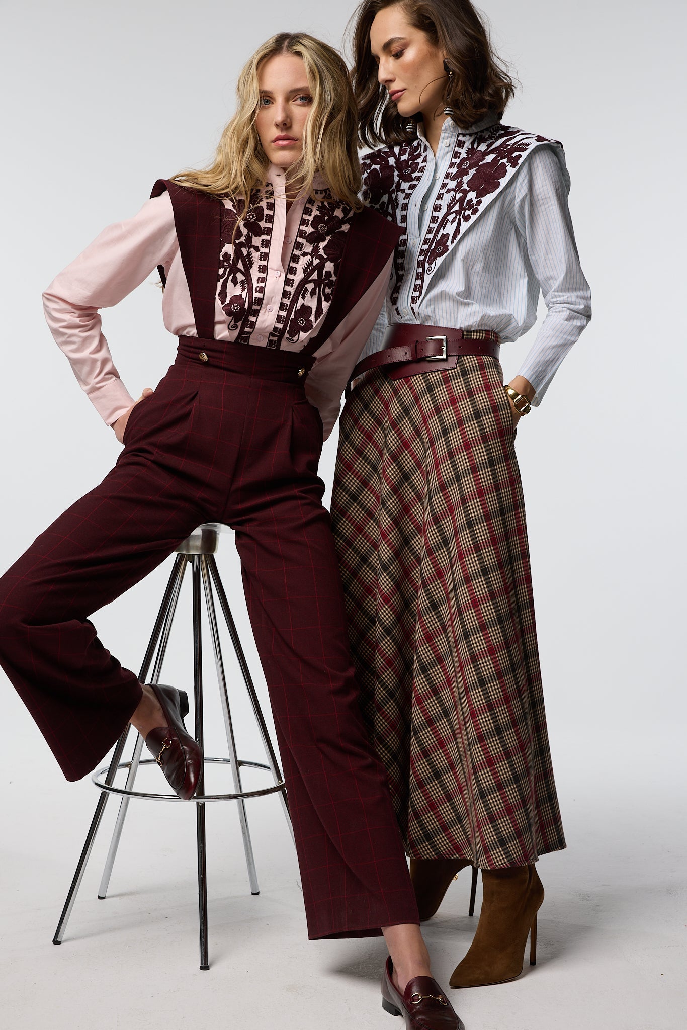 MONO ARIA CUADROS GRANATE The IQ Collection