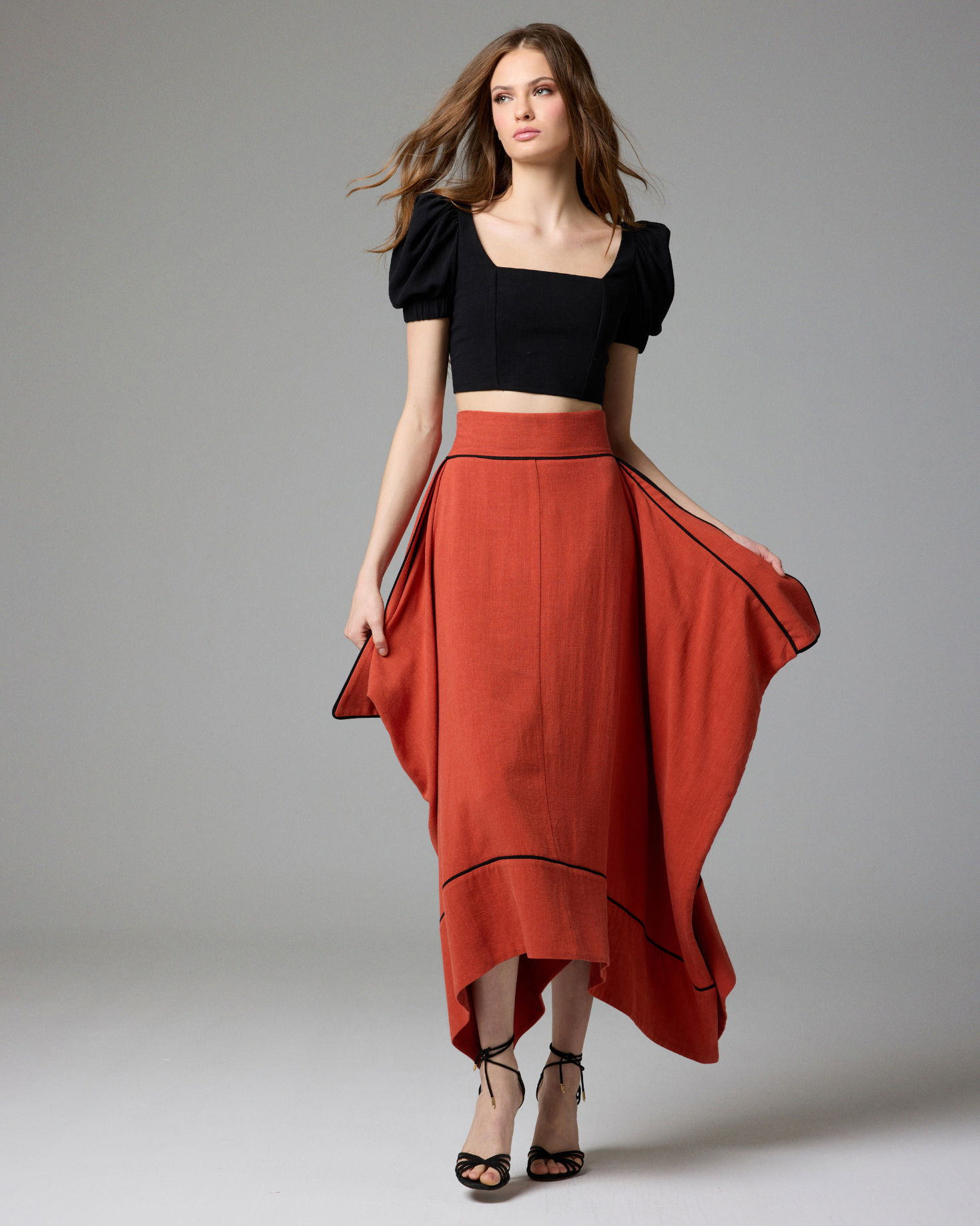 TOP NOELIA NEGRO The IQ Collection