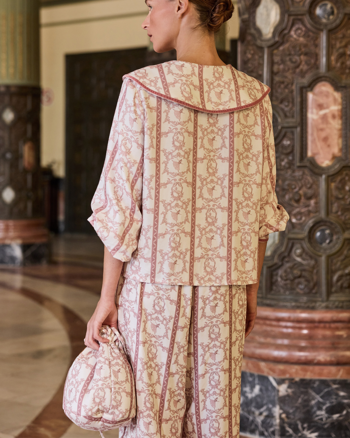 PIJAMA CASTILLO CASCANUECES (Barbie edition)