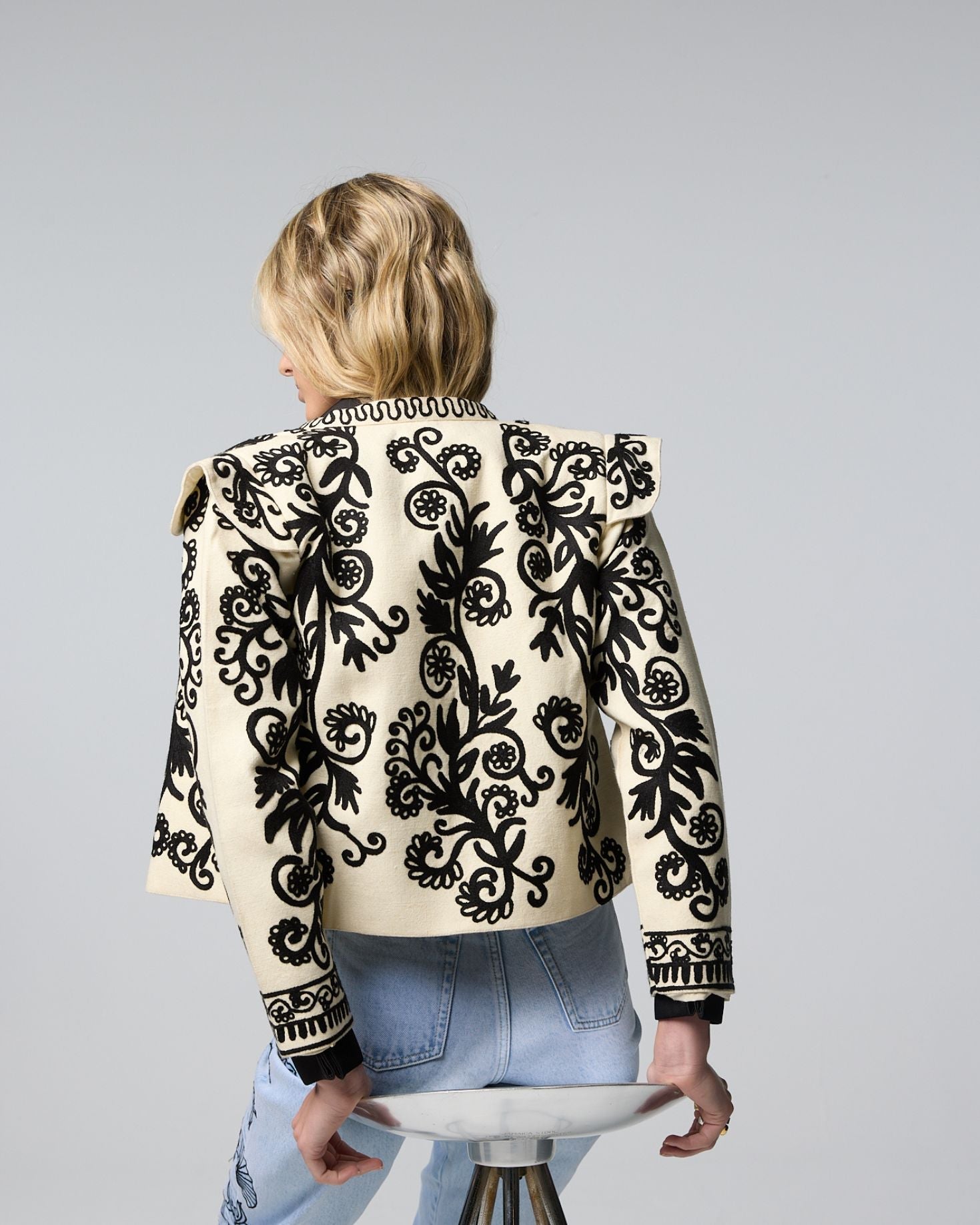 CHAQUETA ESPE BLANCA The IQ Collection