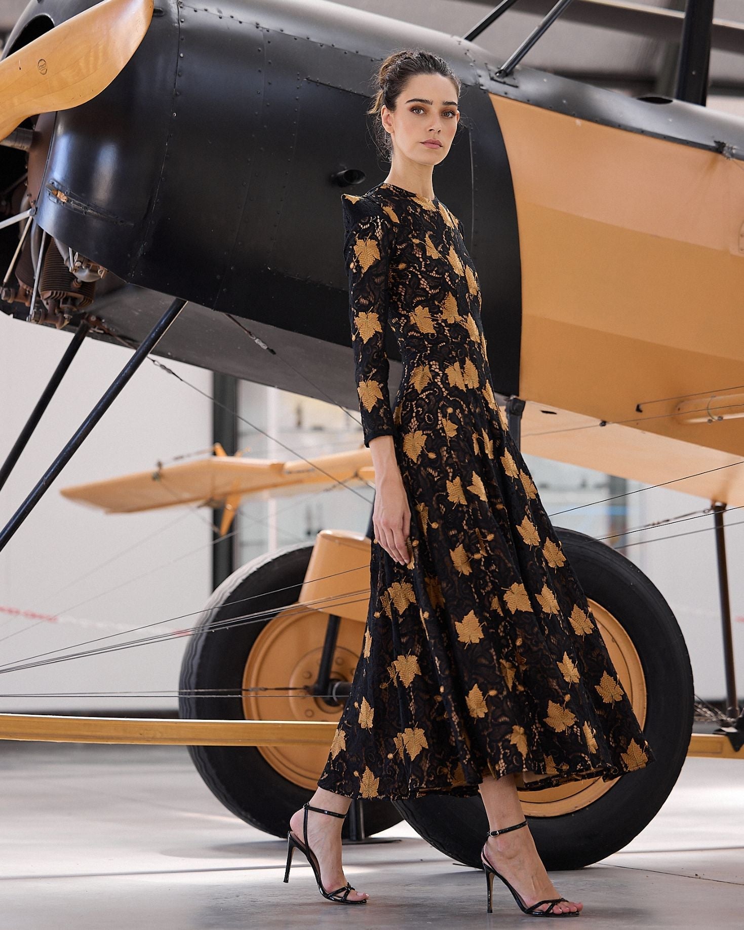 VESTIDO ROSE HOJAS The IQ Collection