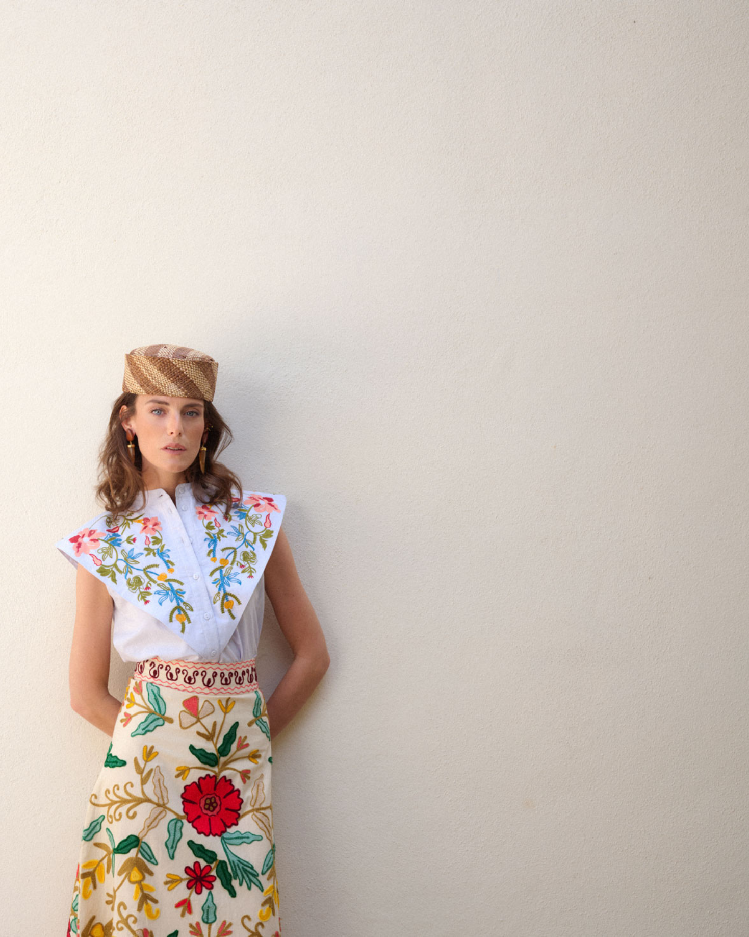 MANI BORDADOS AZUL The IQ Collection