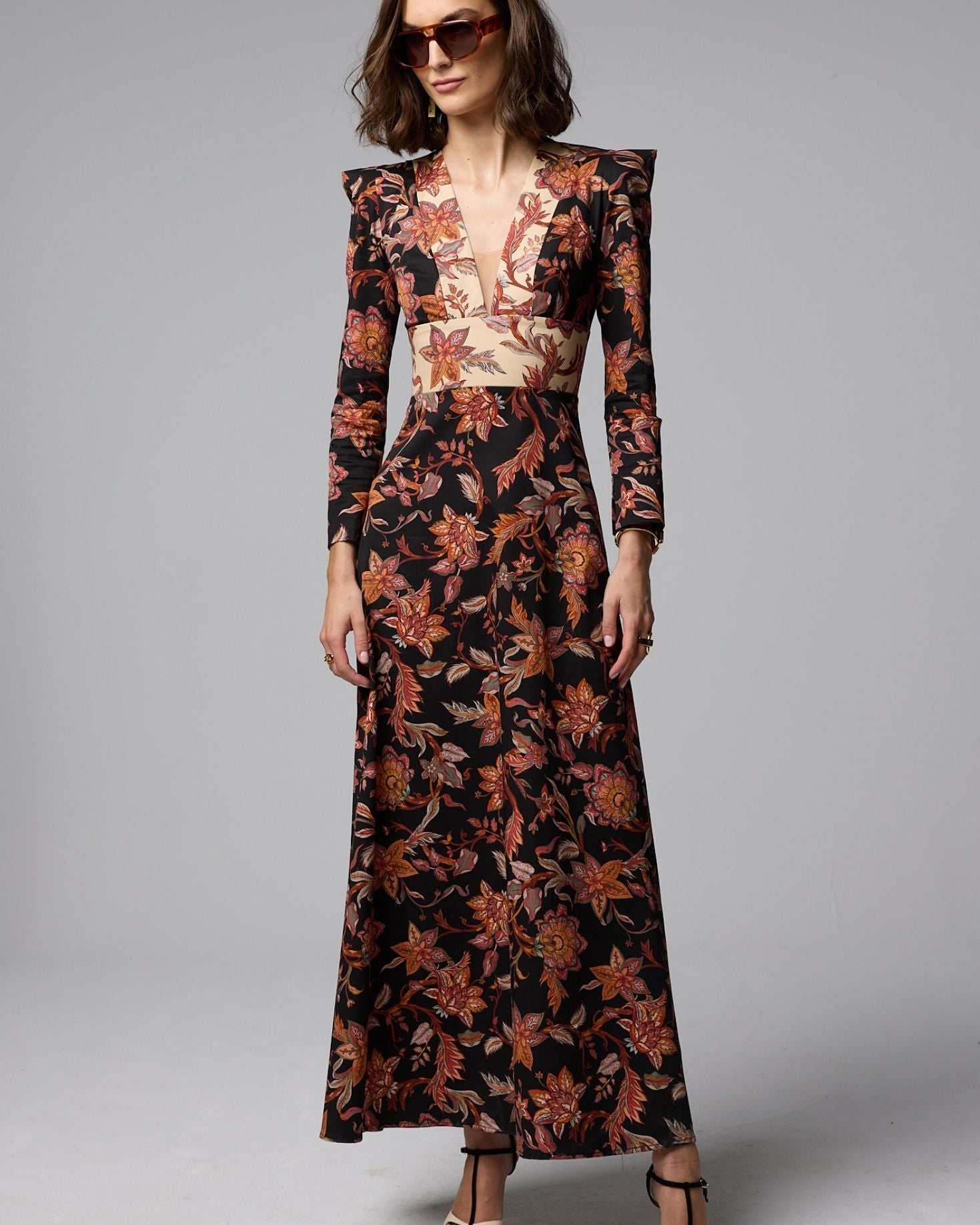 VESTIDO JACKIE FLORES The IQ Collection