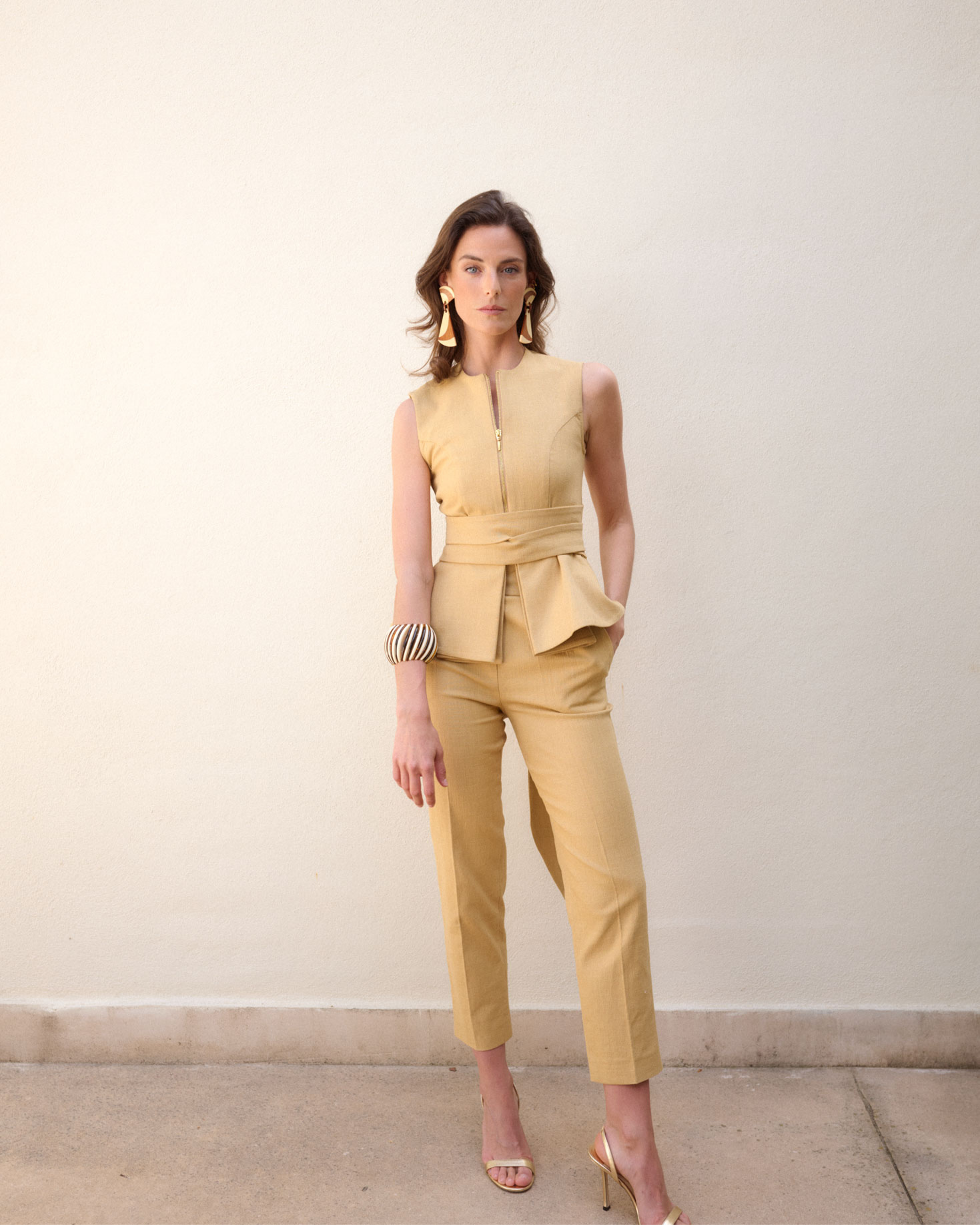 TOP TINA CAMEL The IQ Collection