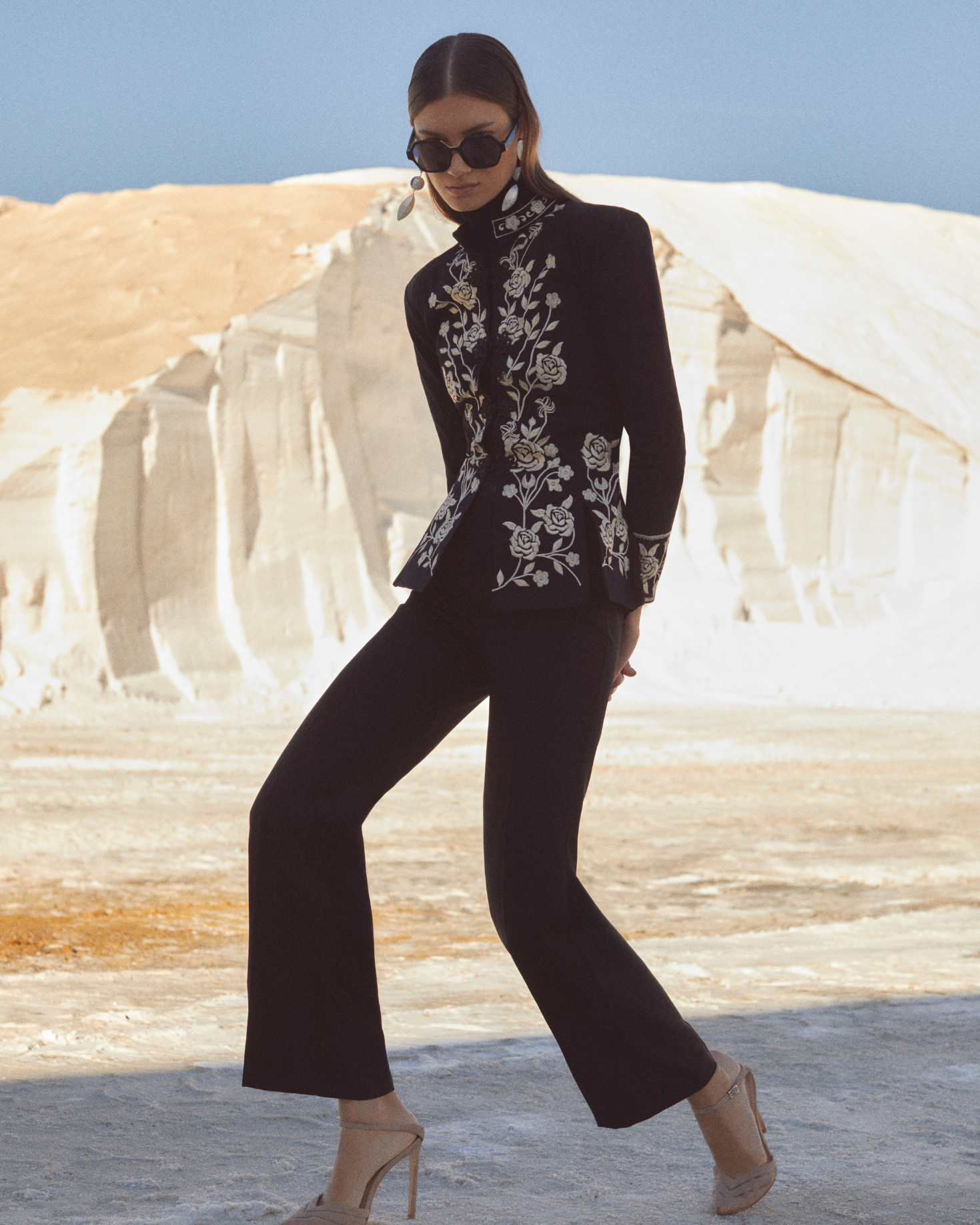 CHAQUETA ROCIO NEGRA The IQ Collection