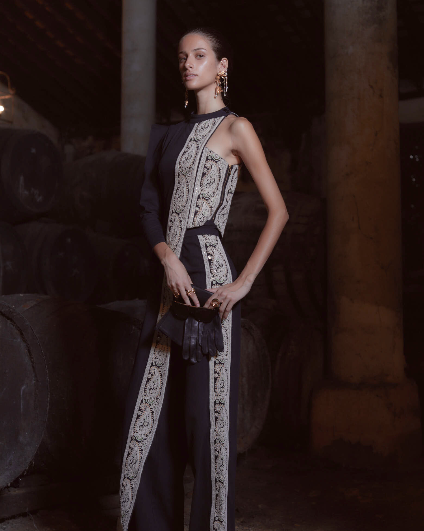 PANTALÓN SAETA NEGRO The IQ Collection