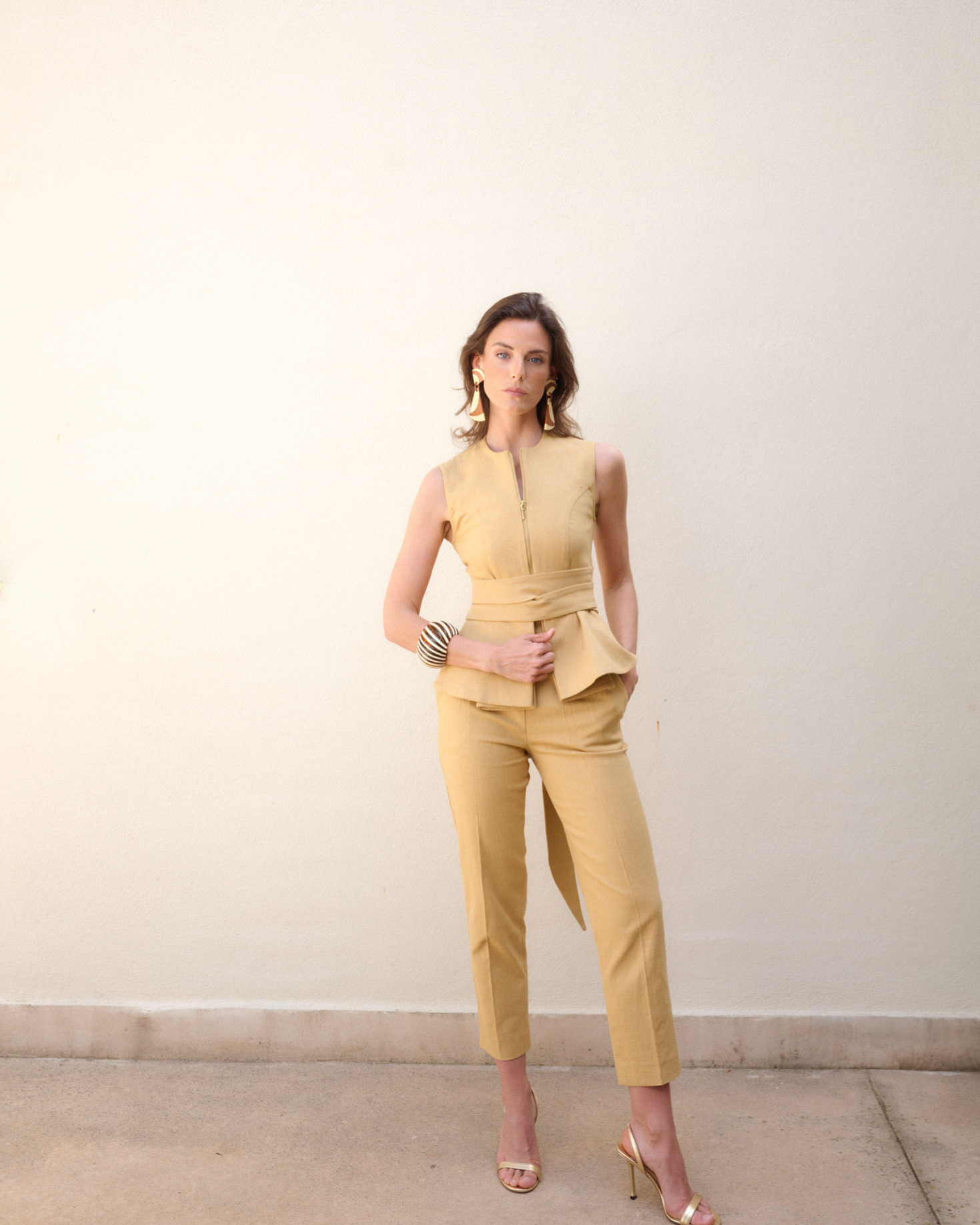 TOP TINA CAMEL The IQ Collection