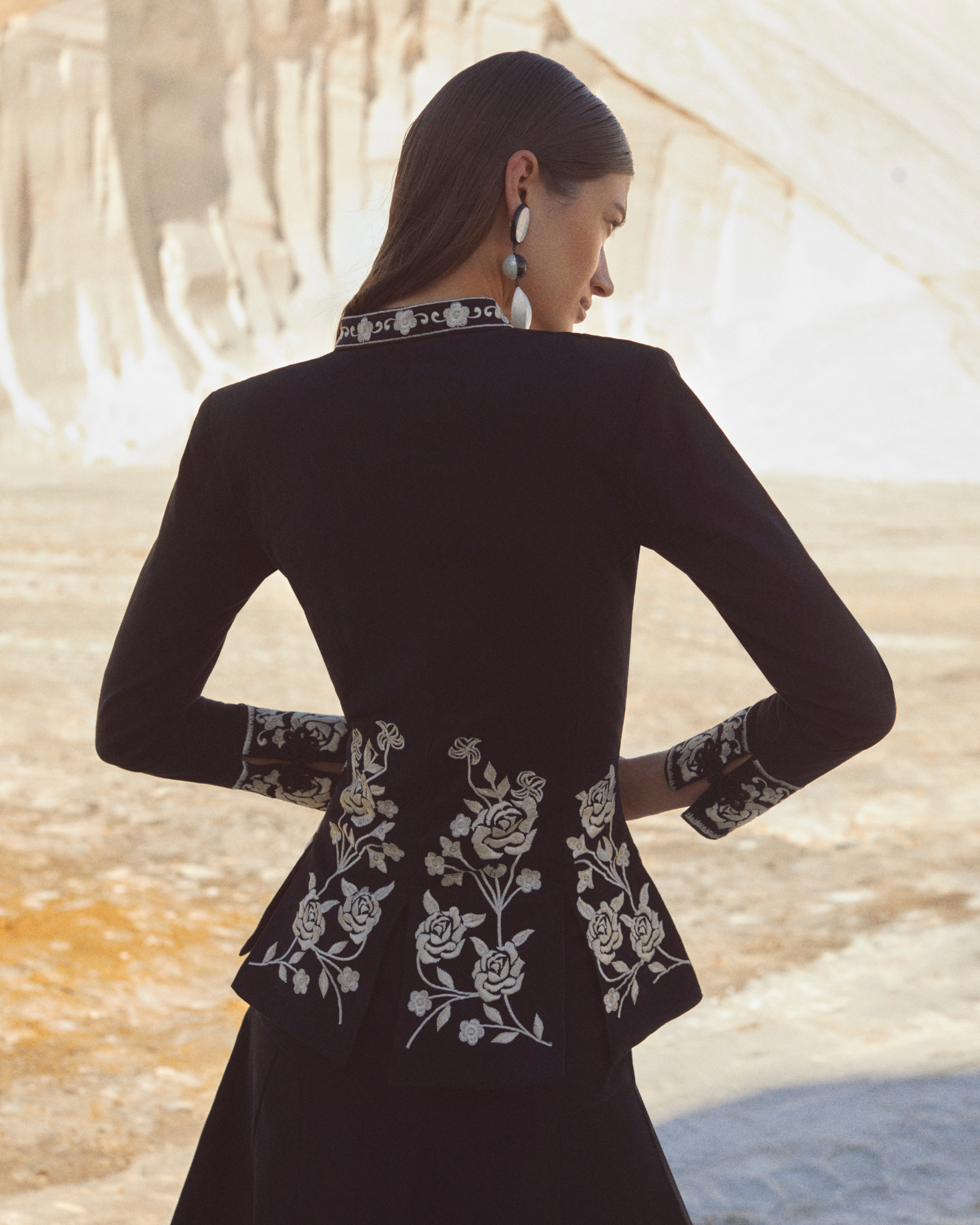 CHAQUETA ROCIO NEGRA The IQ Collection