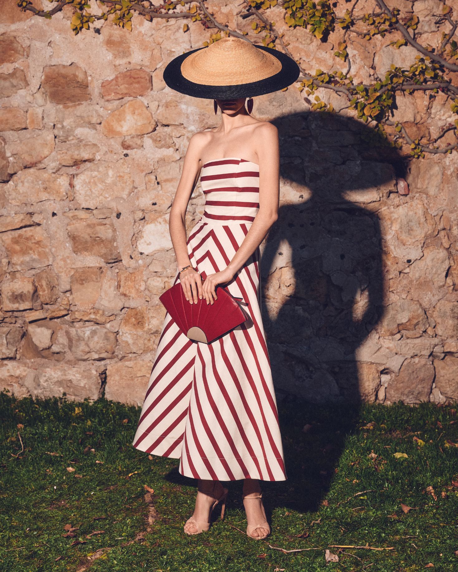 005 The IQ Collection