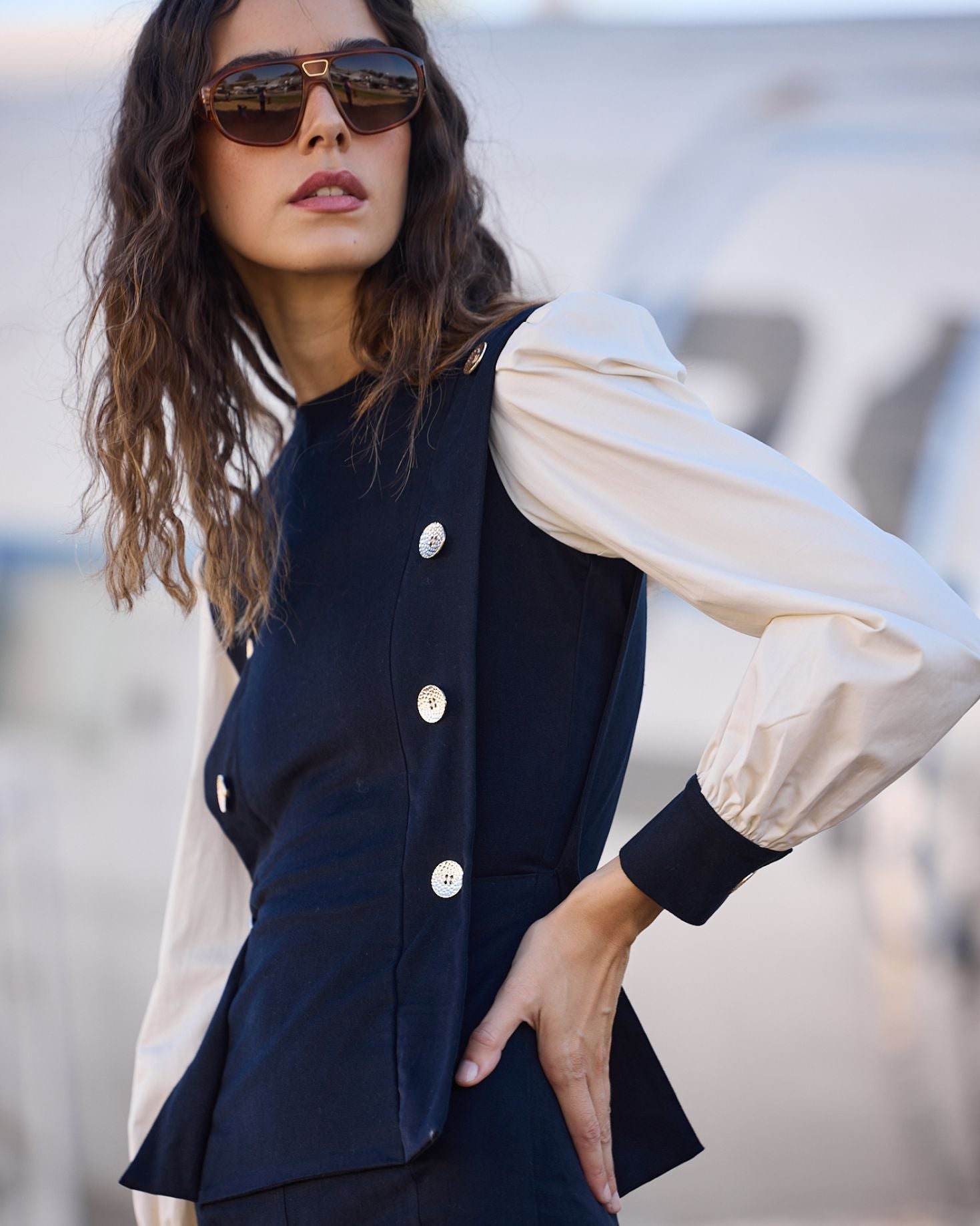 MONO PILI The IQ Collection