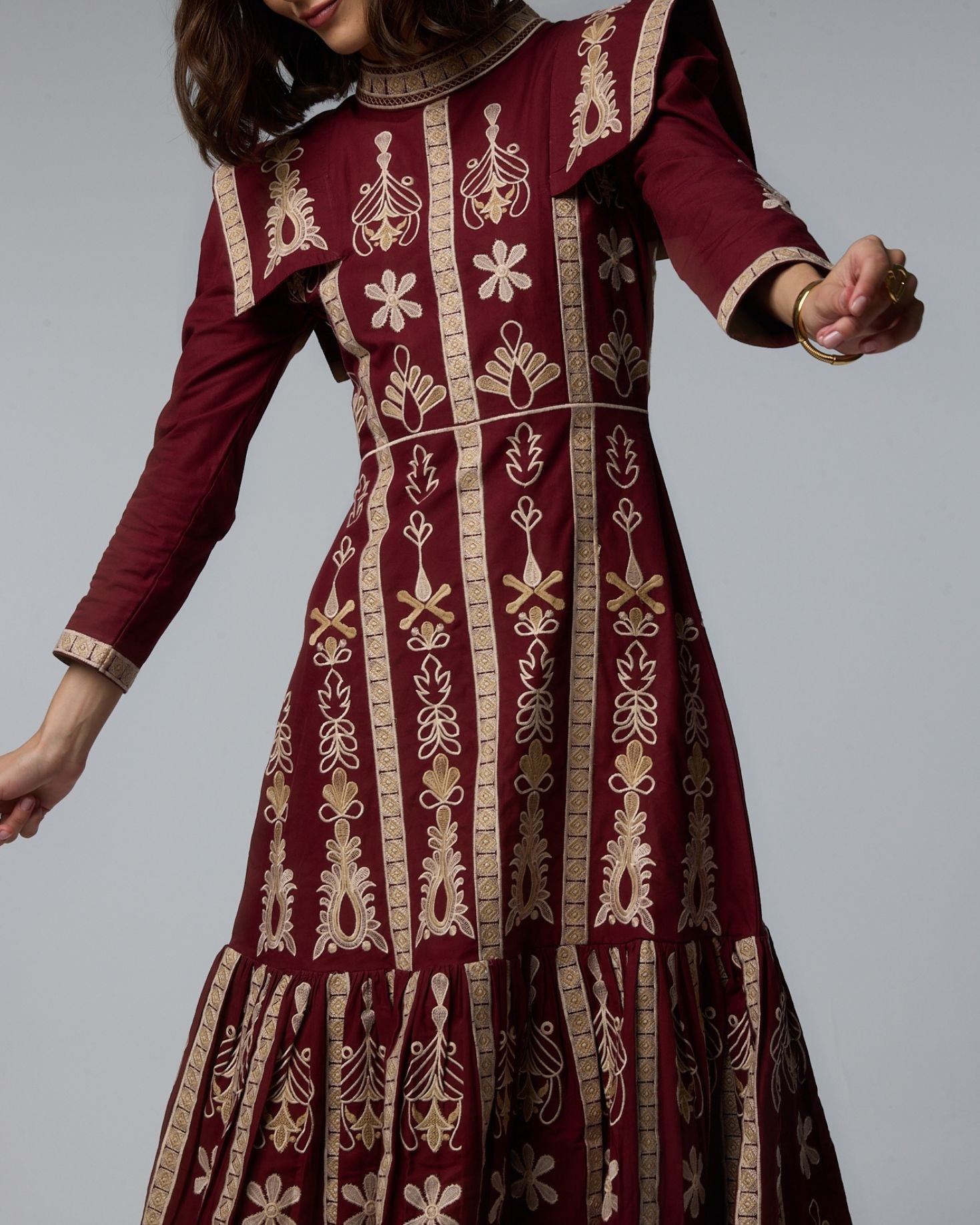 VESTIDO AFRICA BORDADO The IQ Collection