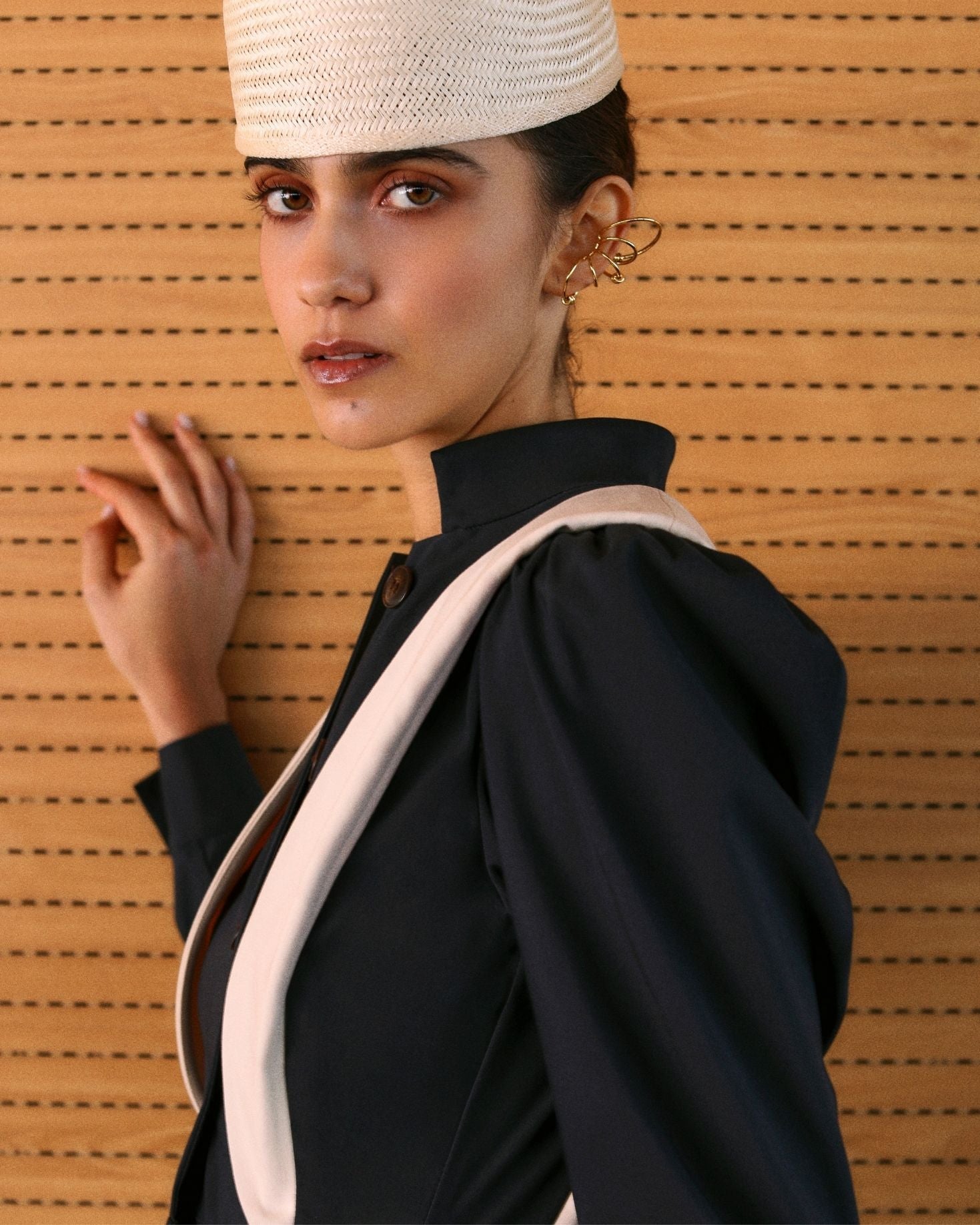 MONO BRENDA MARINO The IQ Collection