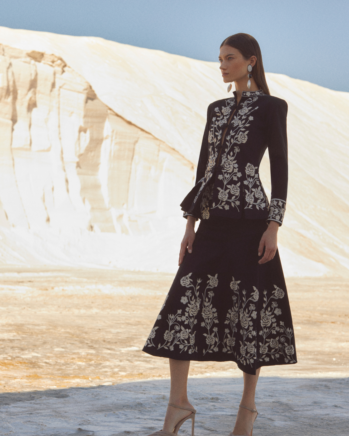 CHAQUETA ROCIO NEGRA The IQ Collection