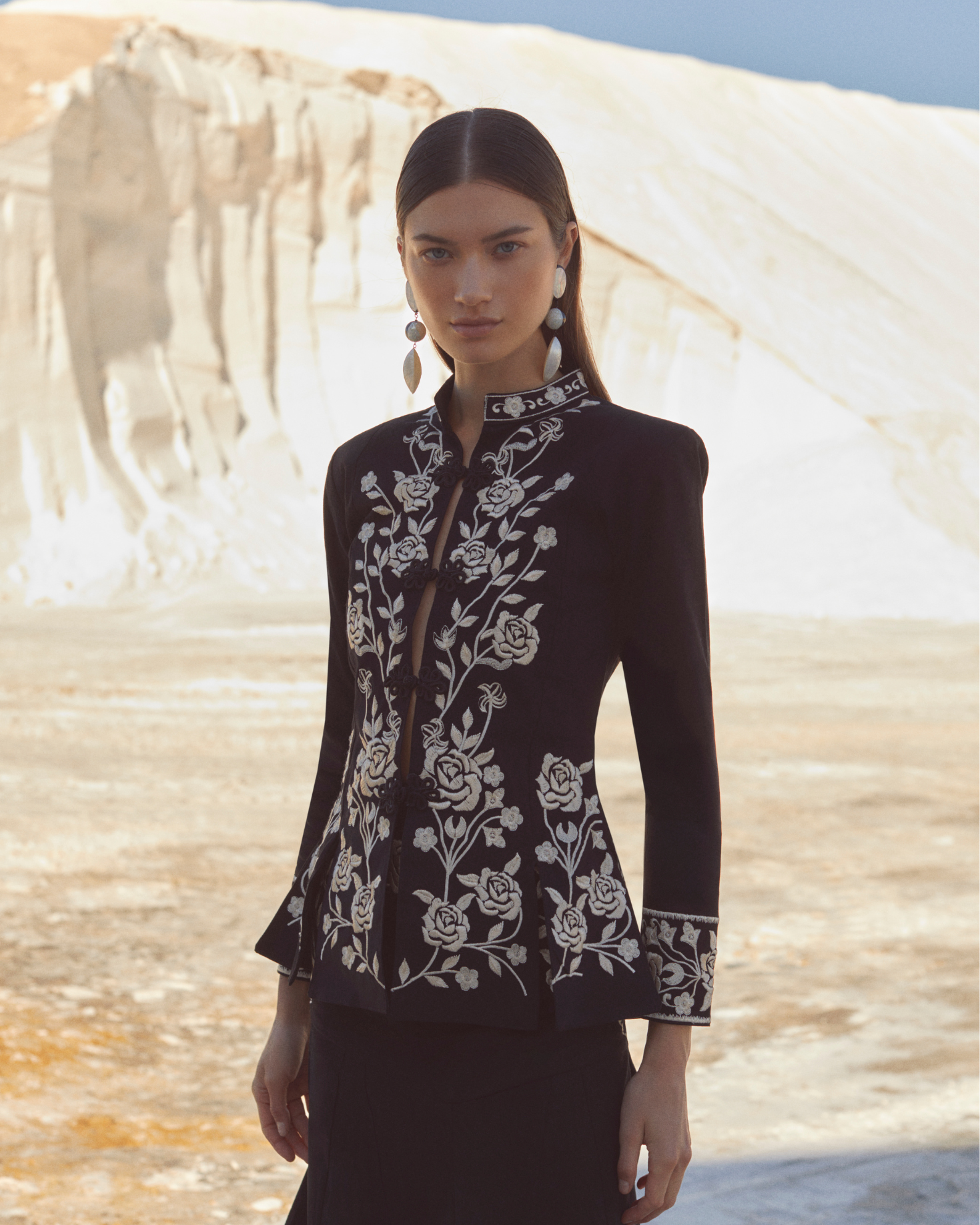 CHAQUETA ROCIO NEGRA The IQ Collection