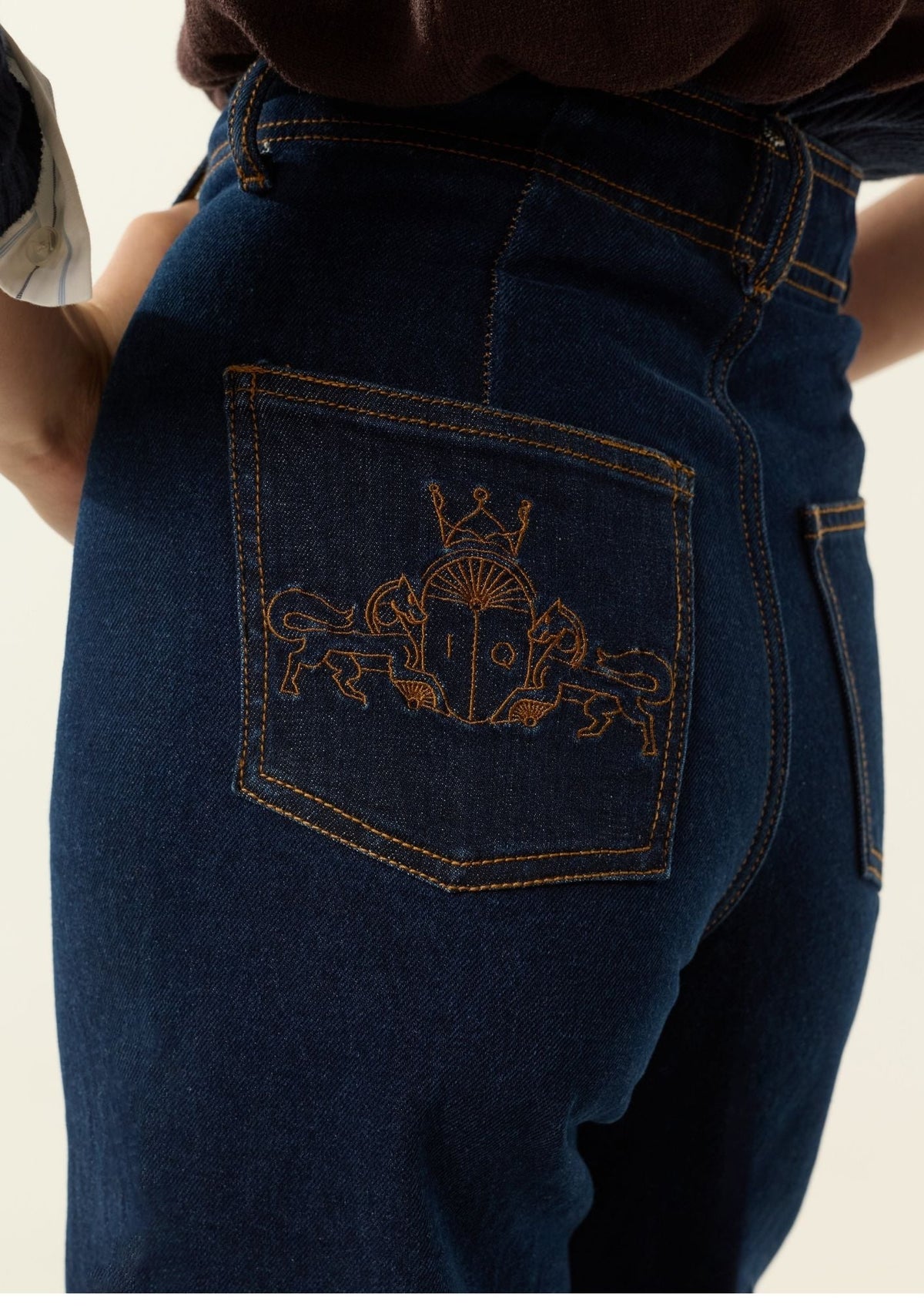 JEANS DUQUE The IQ Collection
