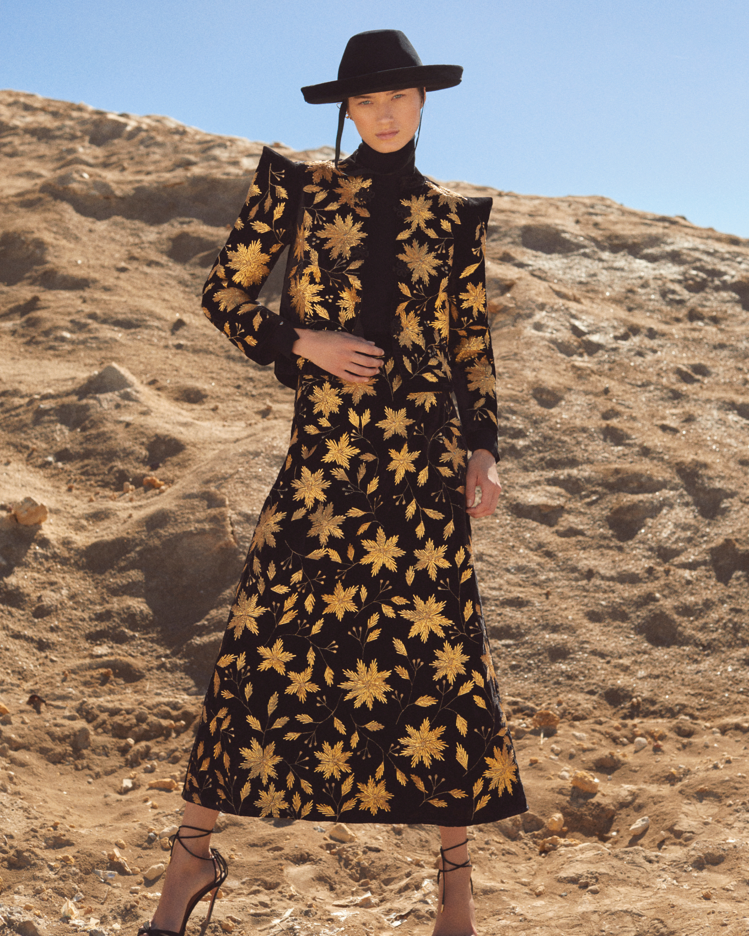 FALDA COVA The IQ Collection