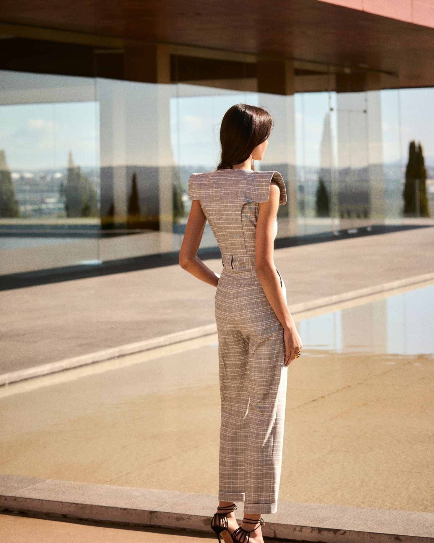 MONO INMA CUADROS The IQ Collection