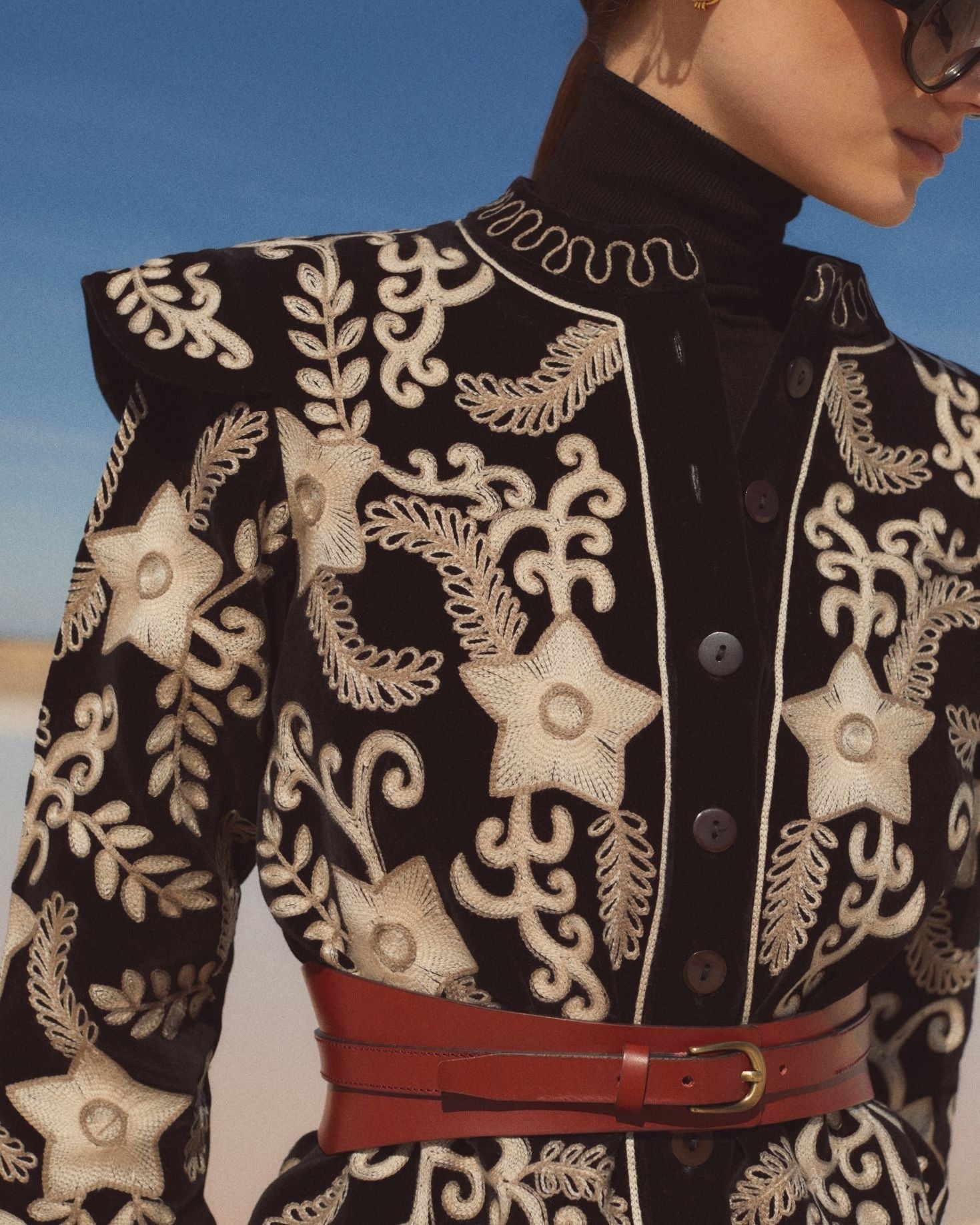 CHAQUETA ESPE NEGRA The IQ Collection