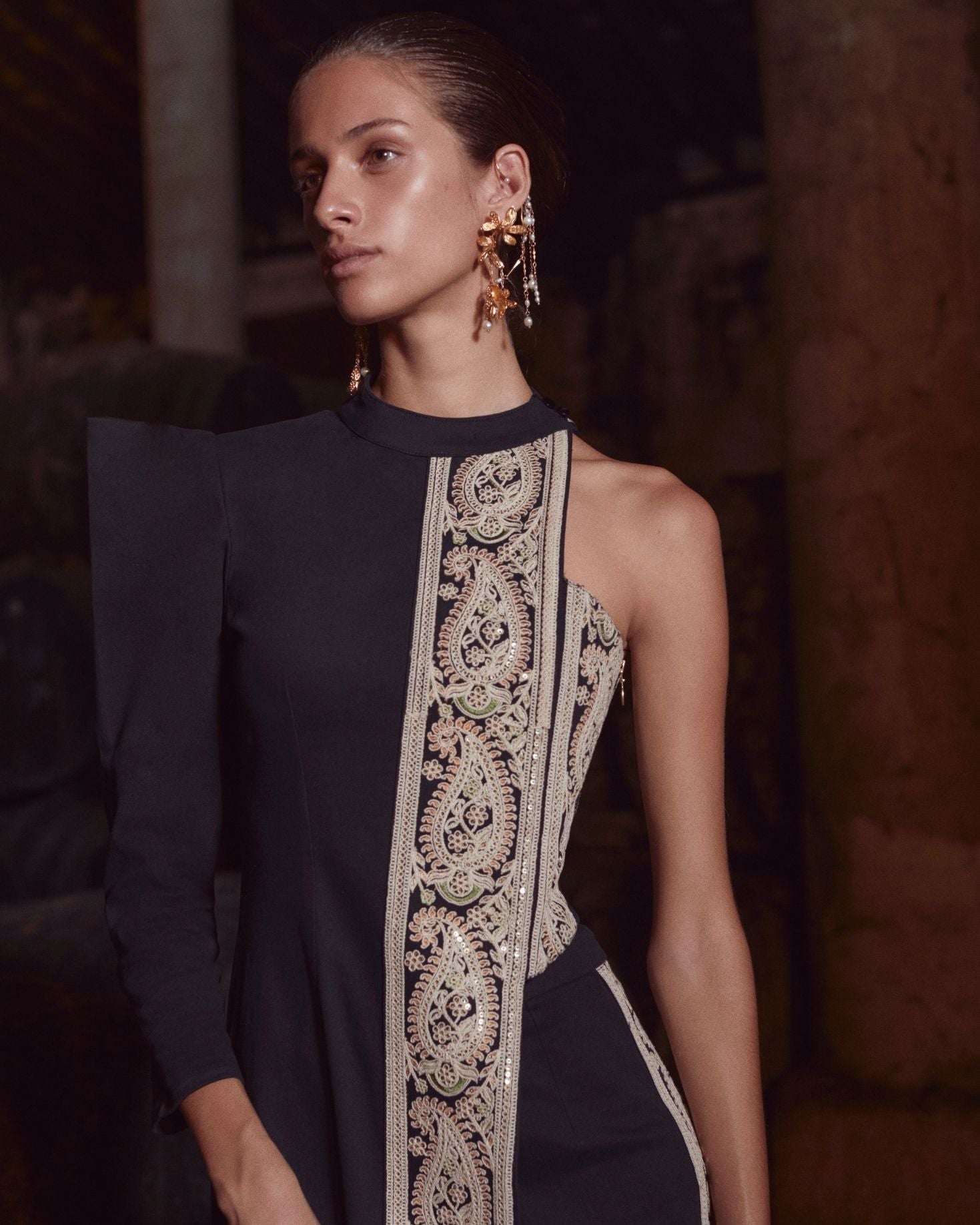 TOP FONTANA BORDADO The IQ Collection