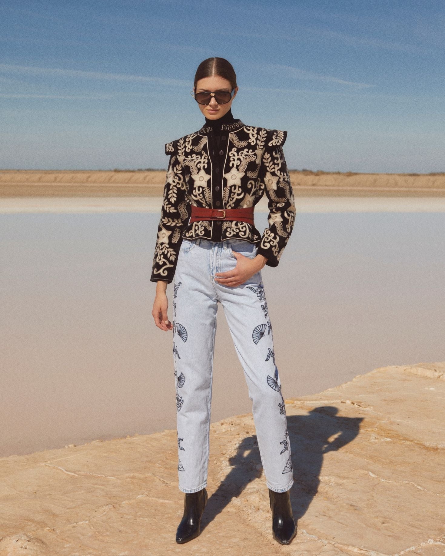 CHAQUETA ESPE NEGRA The IQ Collection