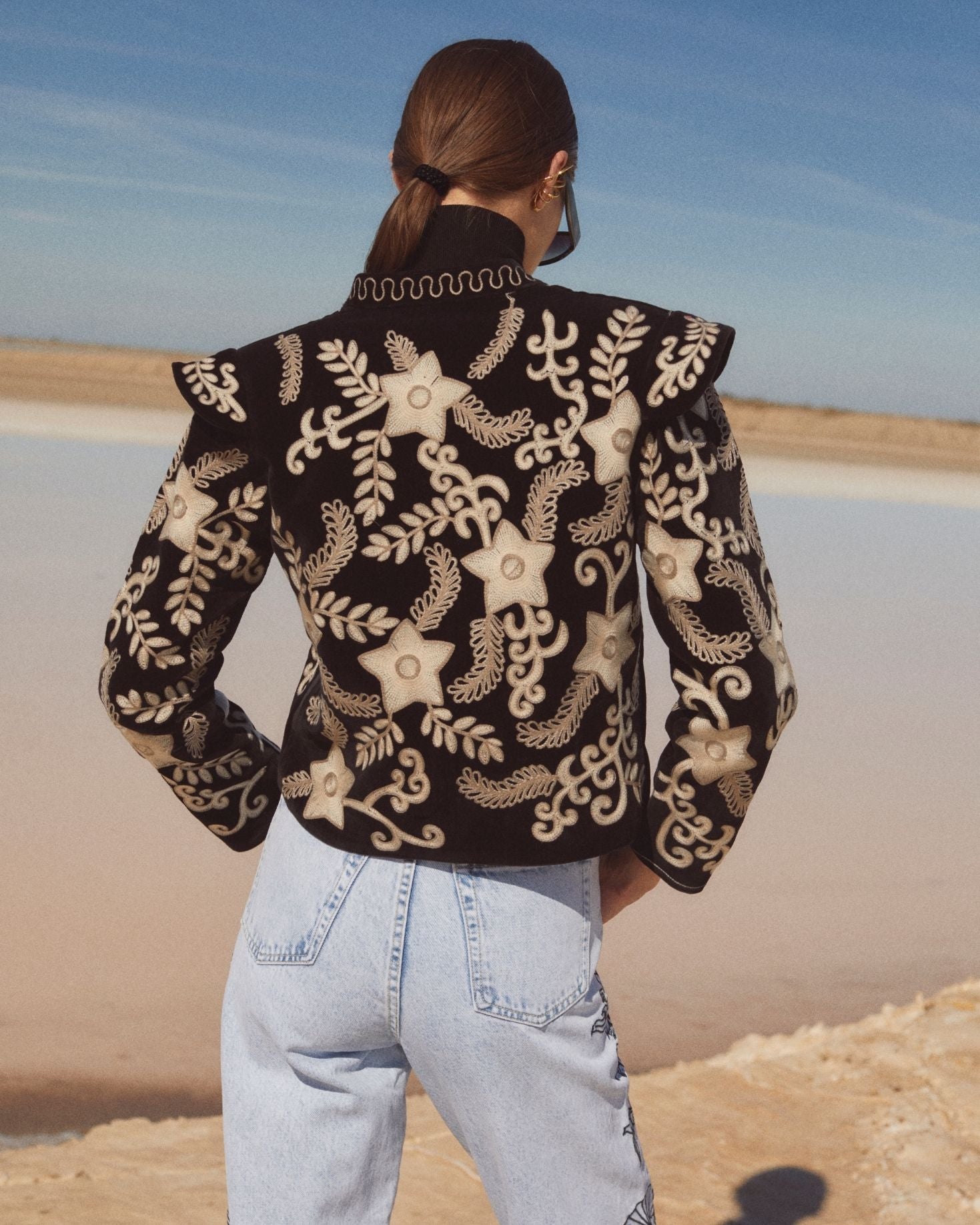 CHAQUETA ESPE NEGRA The IQ Collection