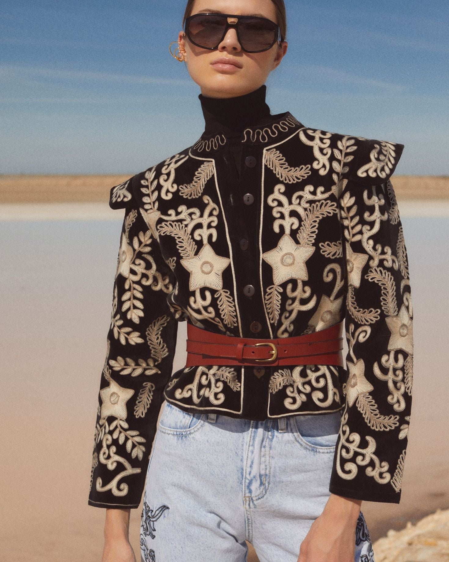 CHAQUETA ESPE NEGRA The IQ Collection