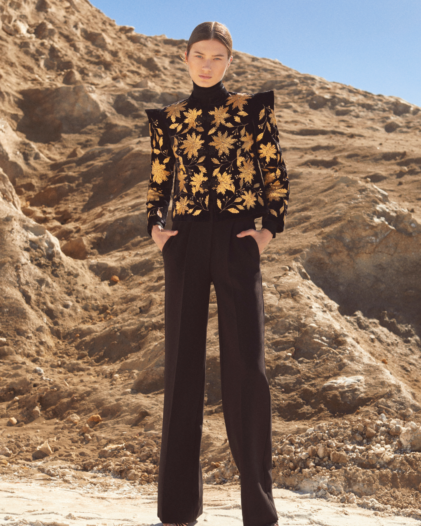 CHAQUETA COVA The IQ Collection