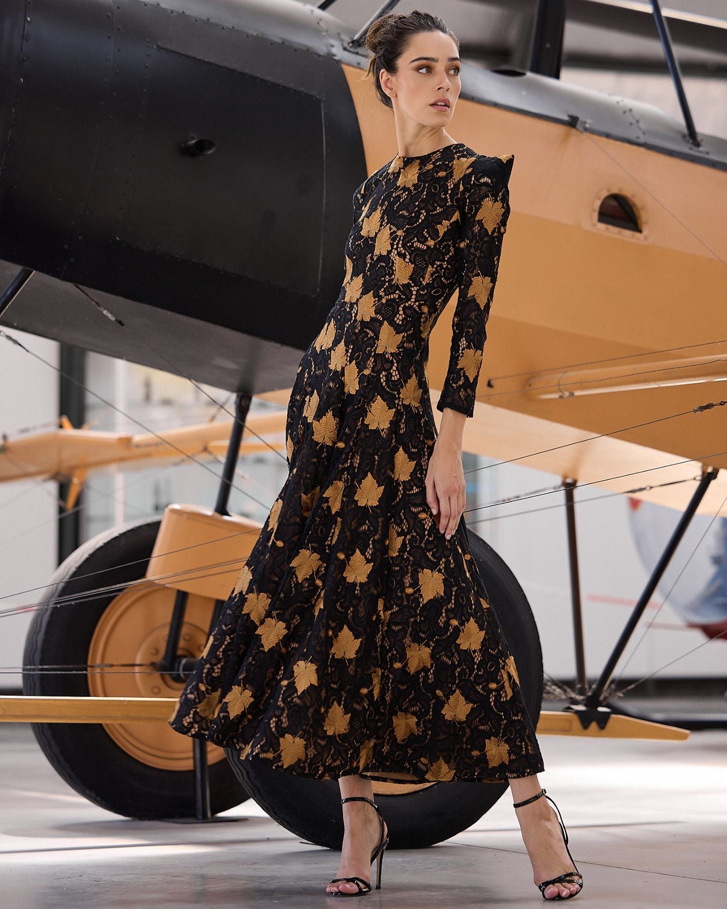 VESTIDO ROSE HOJAS The IQ Collection