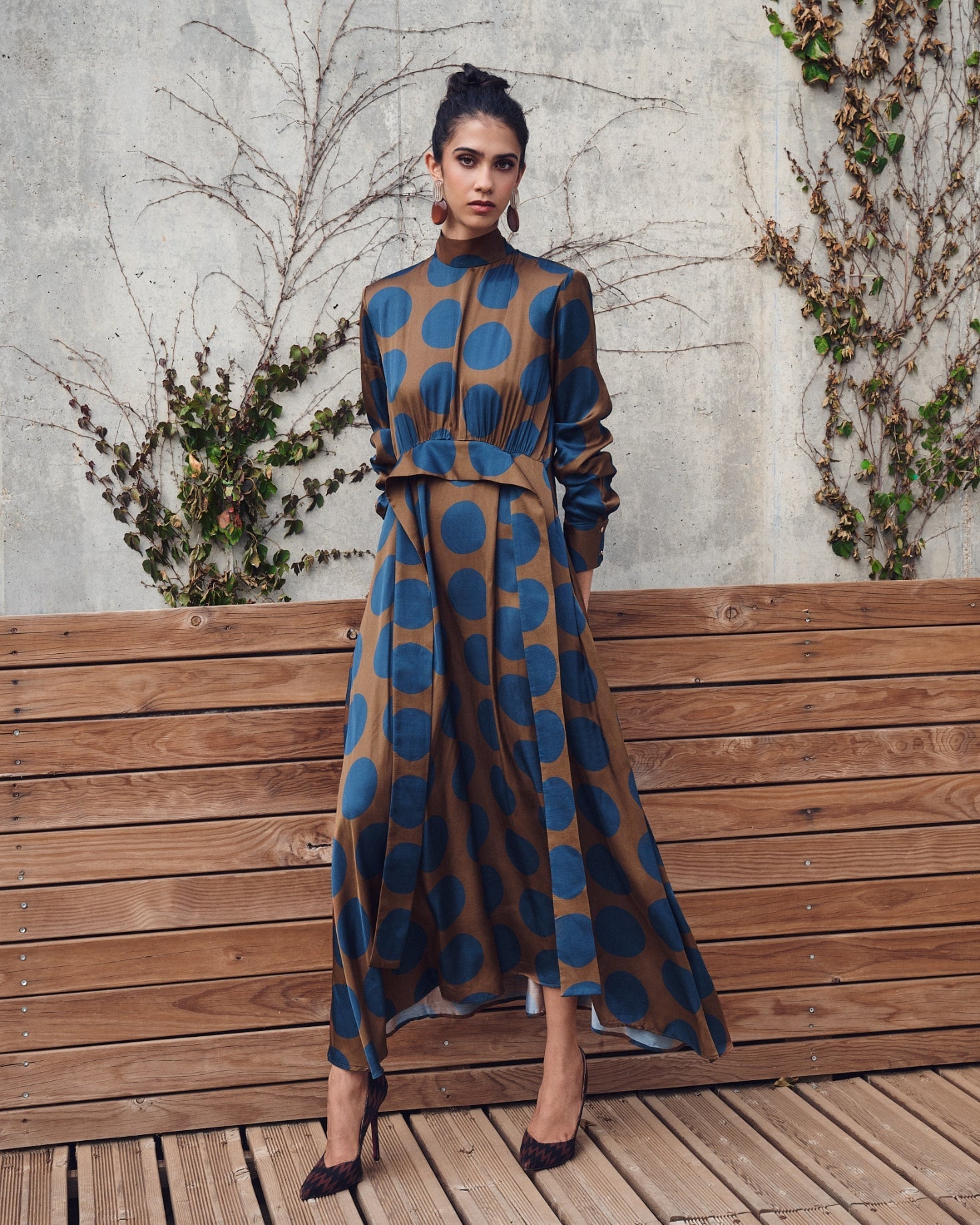 VESTIDO CAROLINA LUNARES The IQ Collection