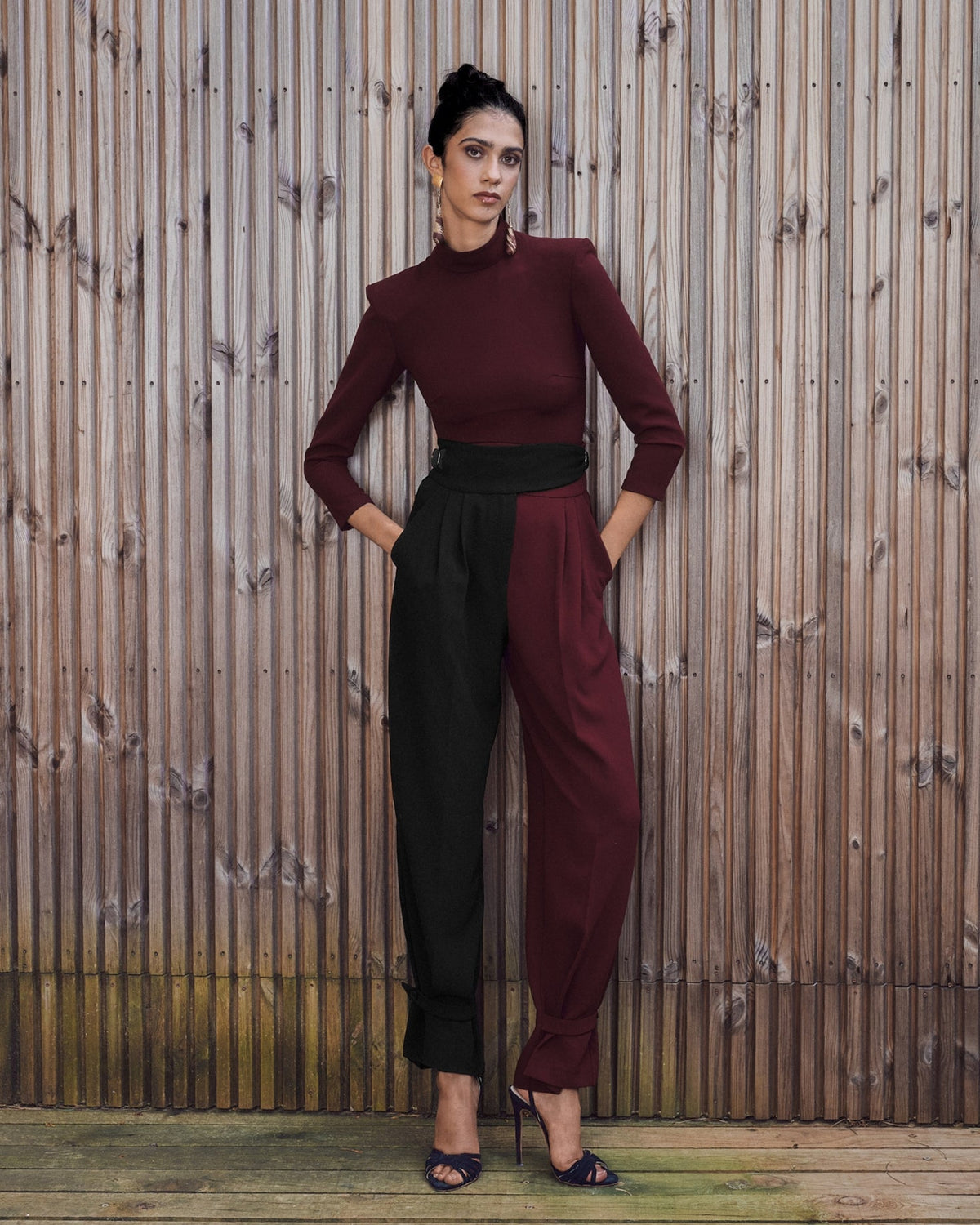 PANTALON ERIN BURDEOS Y NEGRO The IQ Collection